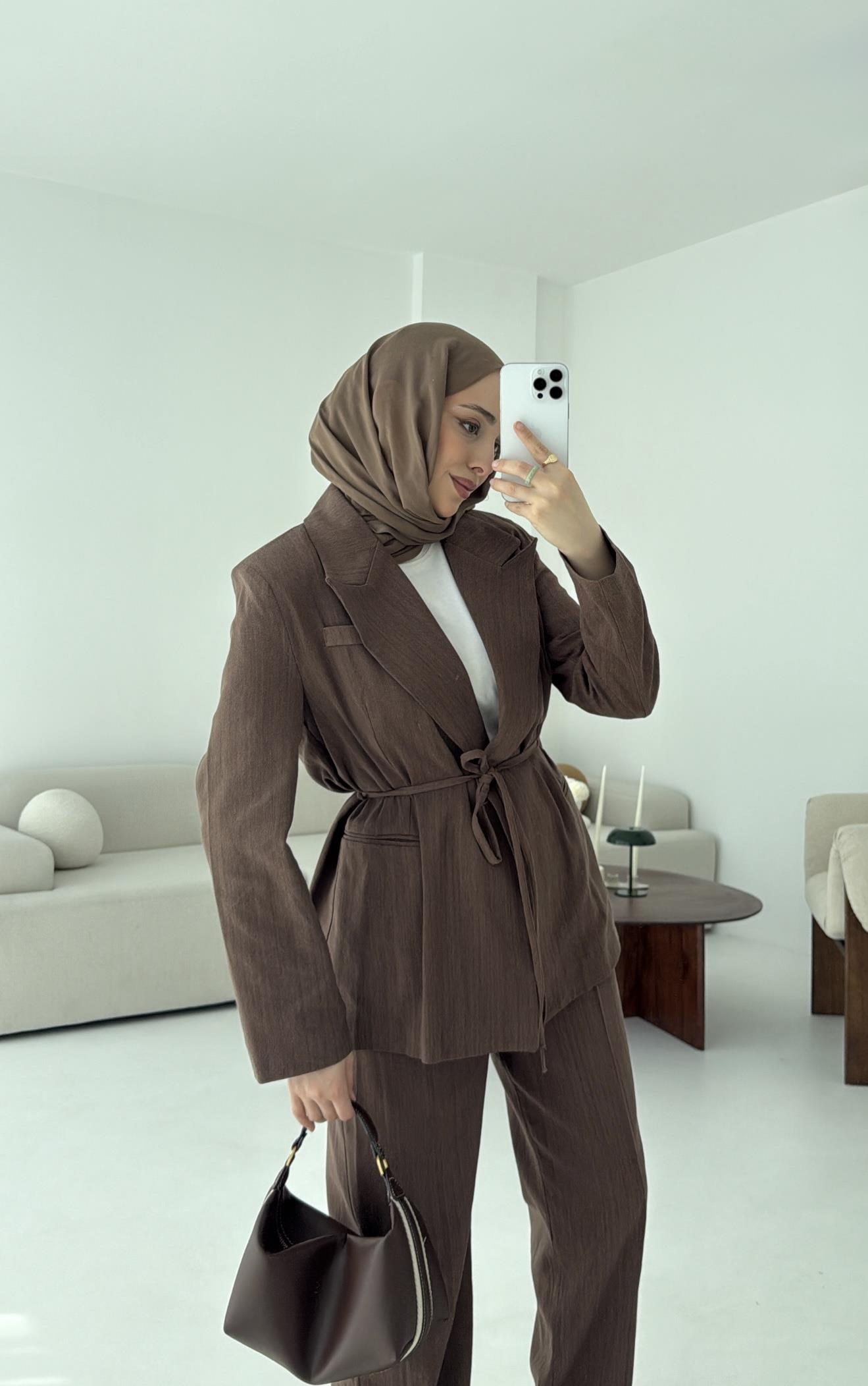 Bağlamalı Keten Ceketli Takım Kahve