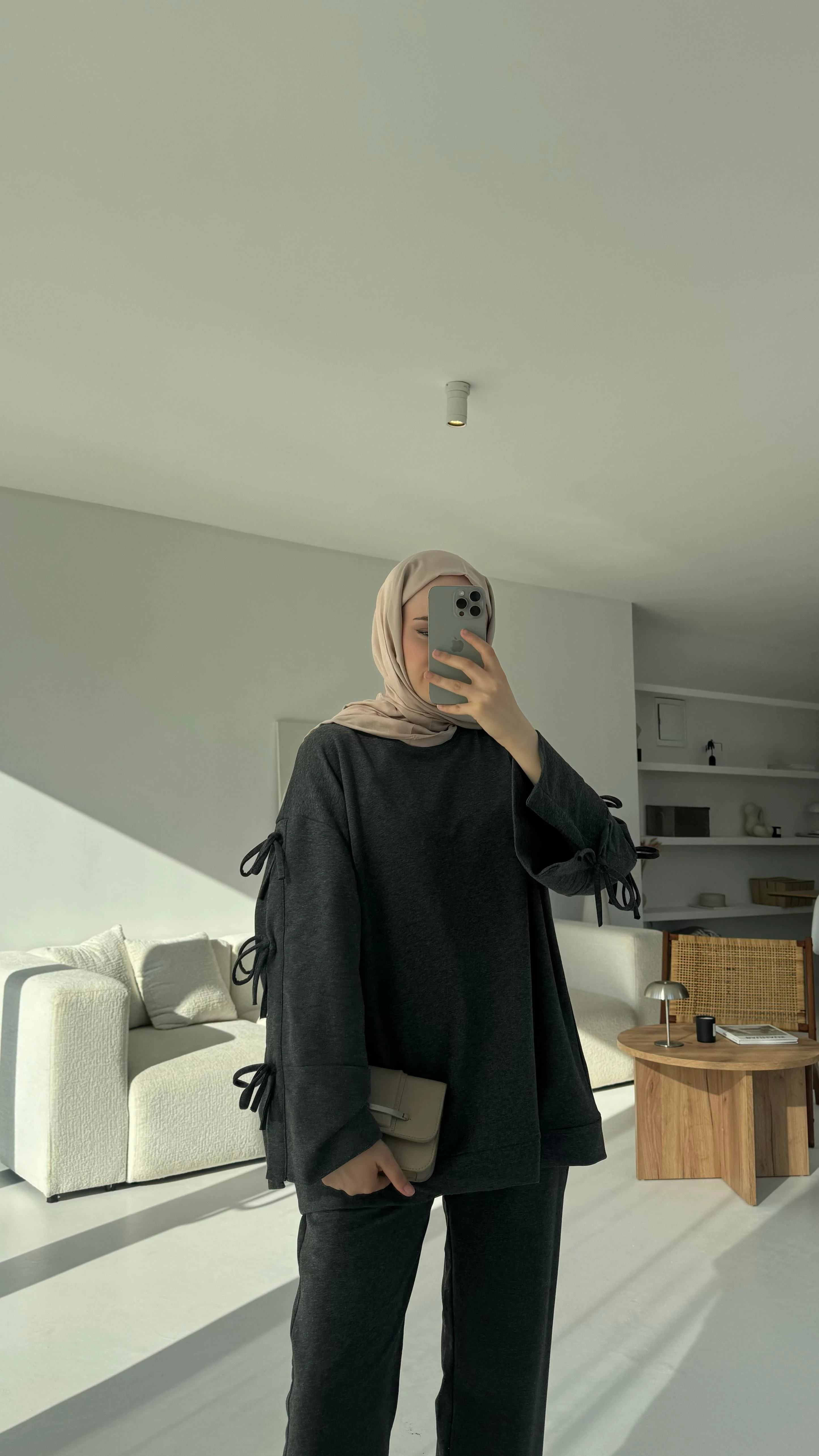 Kolları Detaylı Takım Koyu Gri