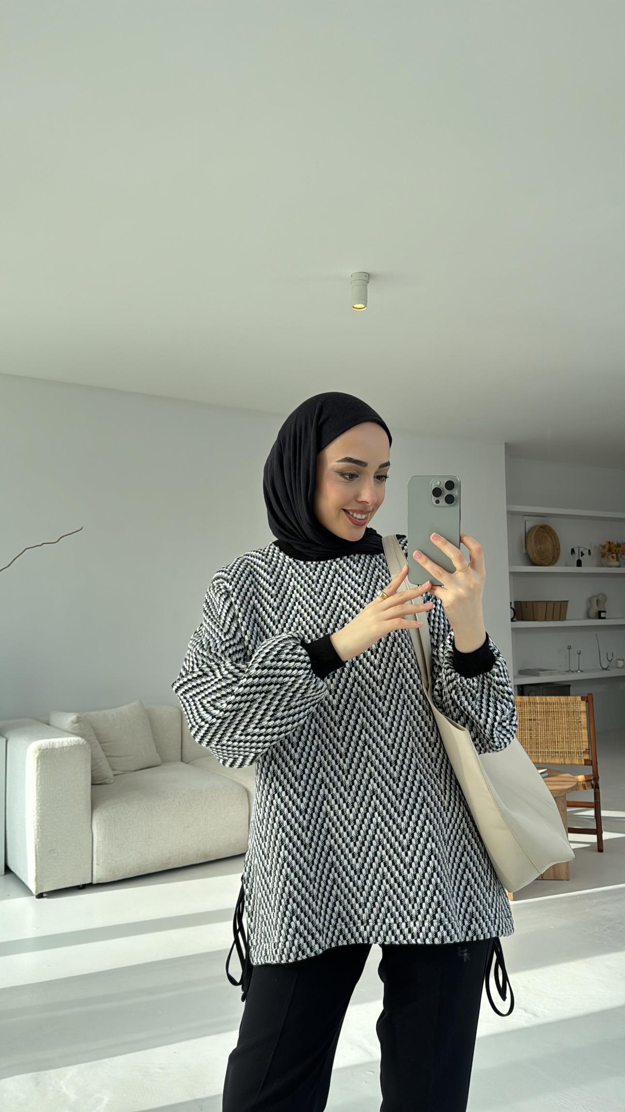 Balık Sırtı Yandan Bağlama Detaylı Siyah