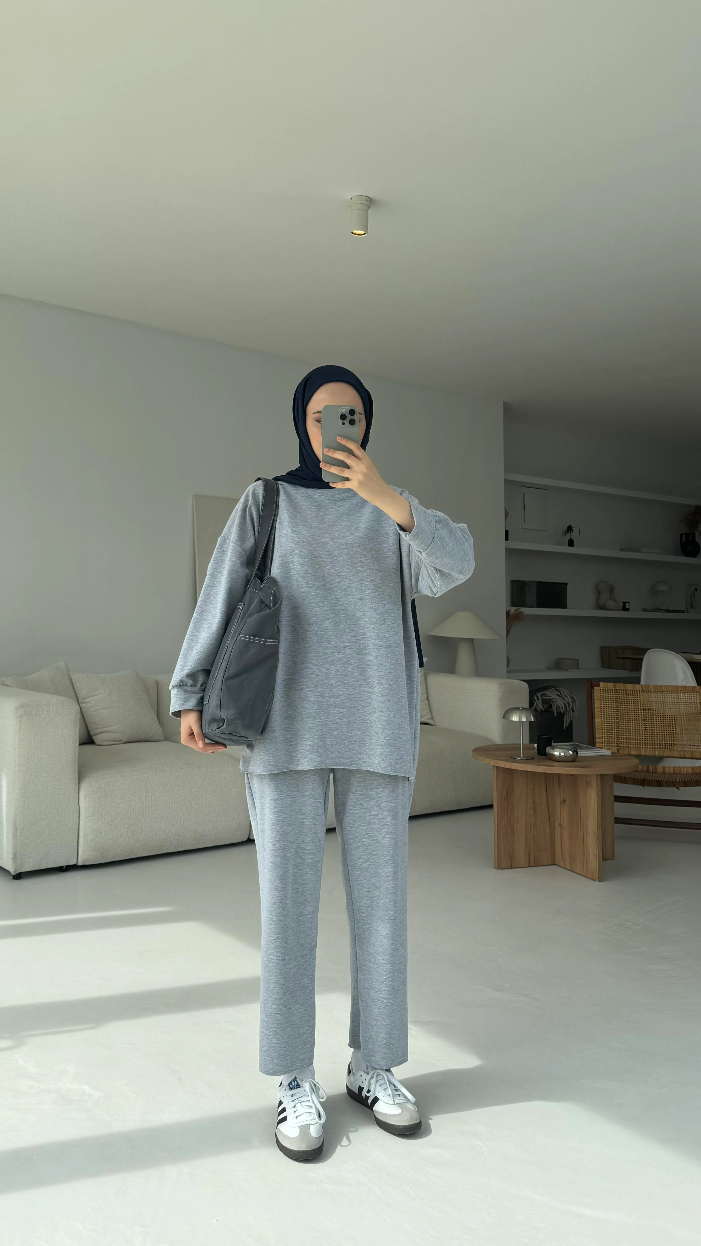 Dikişsiz Takım Açık Gri