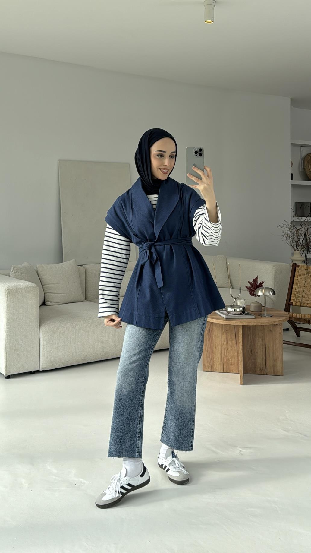Pamuklu Gabardin Bağlamalı Yelek Lacivert