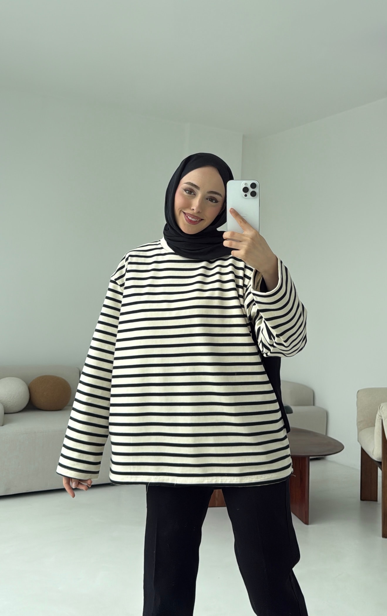 Siyah Çizgili Sweat