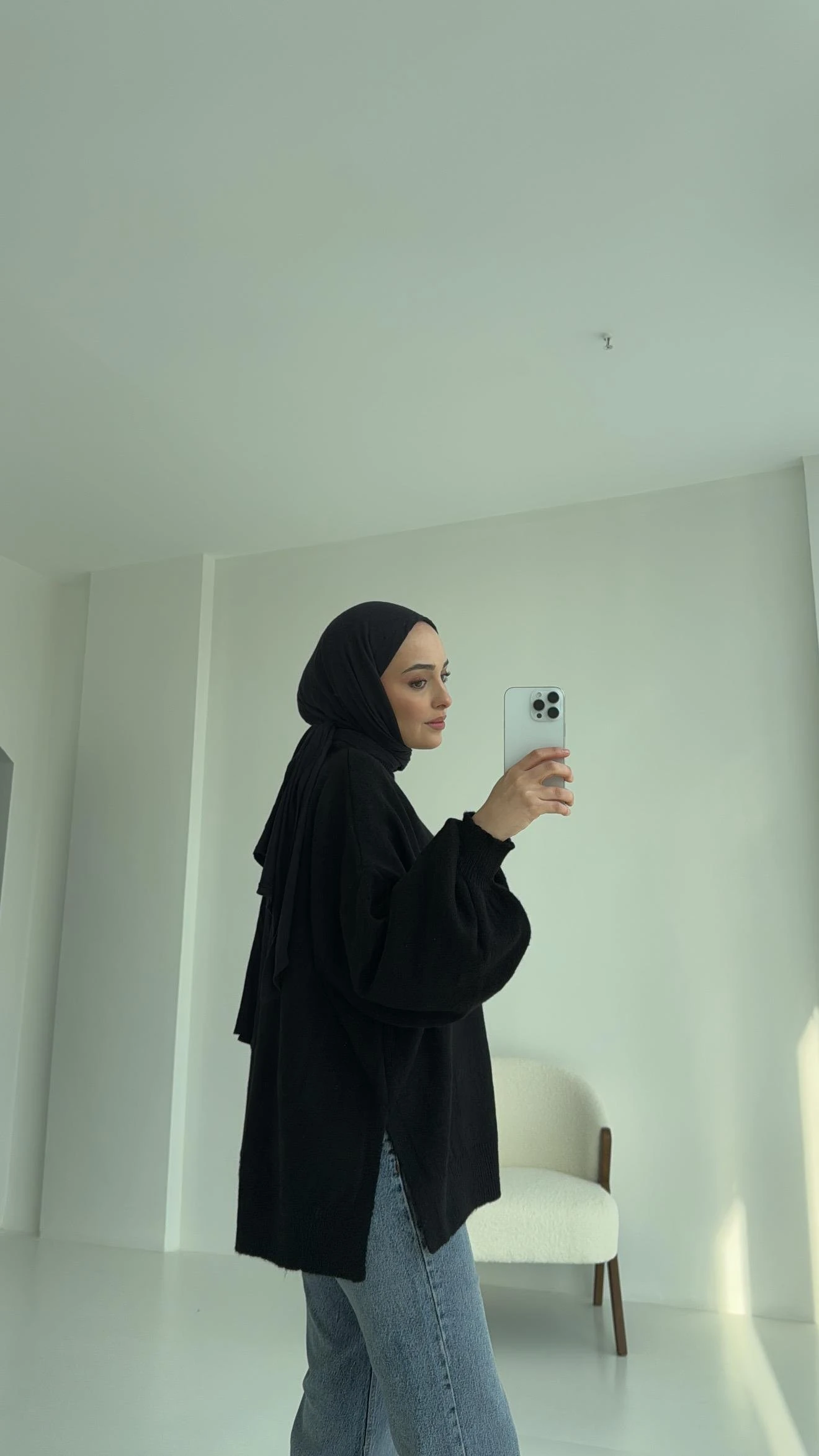 Yırtmaç Detay Balon Kol Triko Siyah