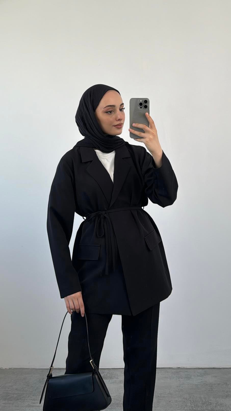 Beli Bağlamalı Ceketli Takım Siyah