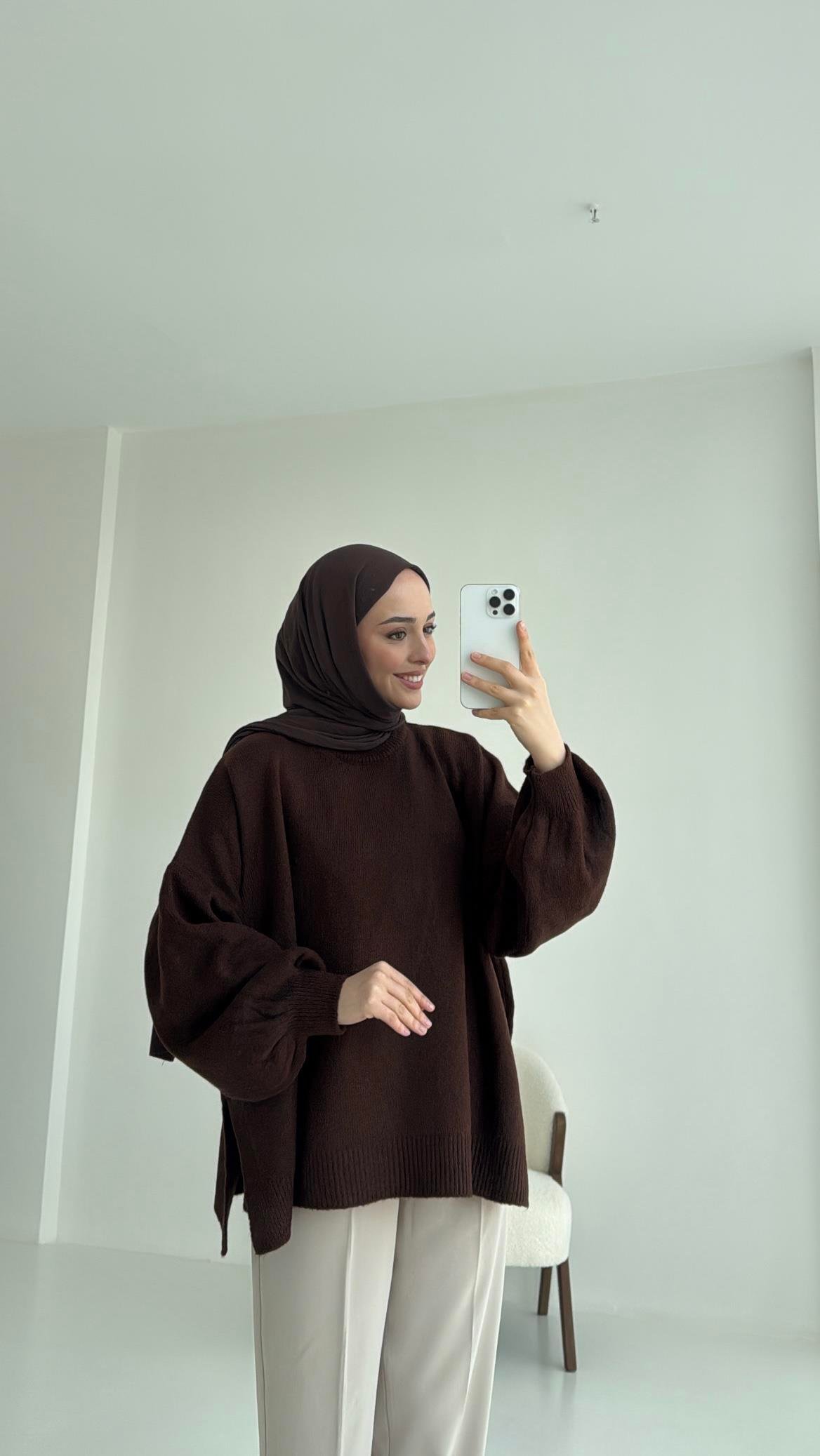 Yırtmaç Detay Balon Kol Triko Kahve