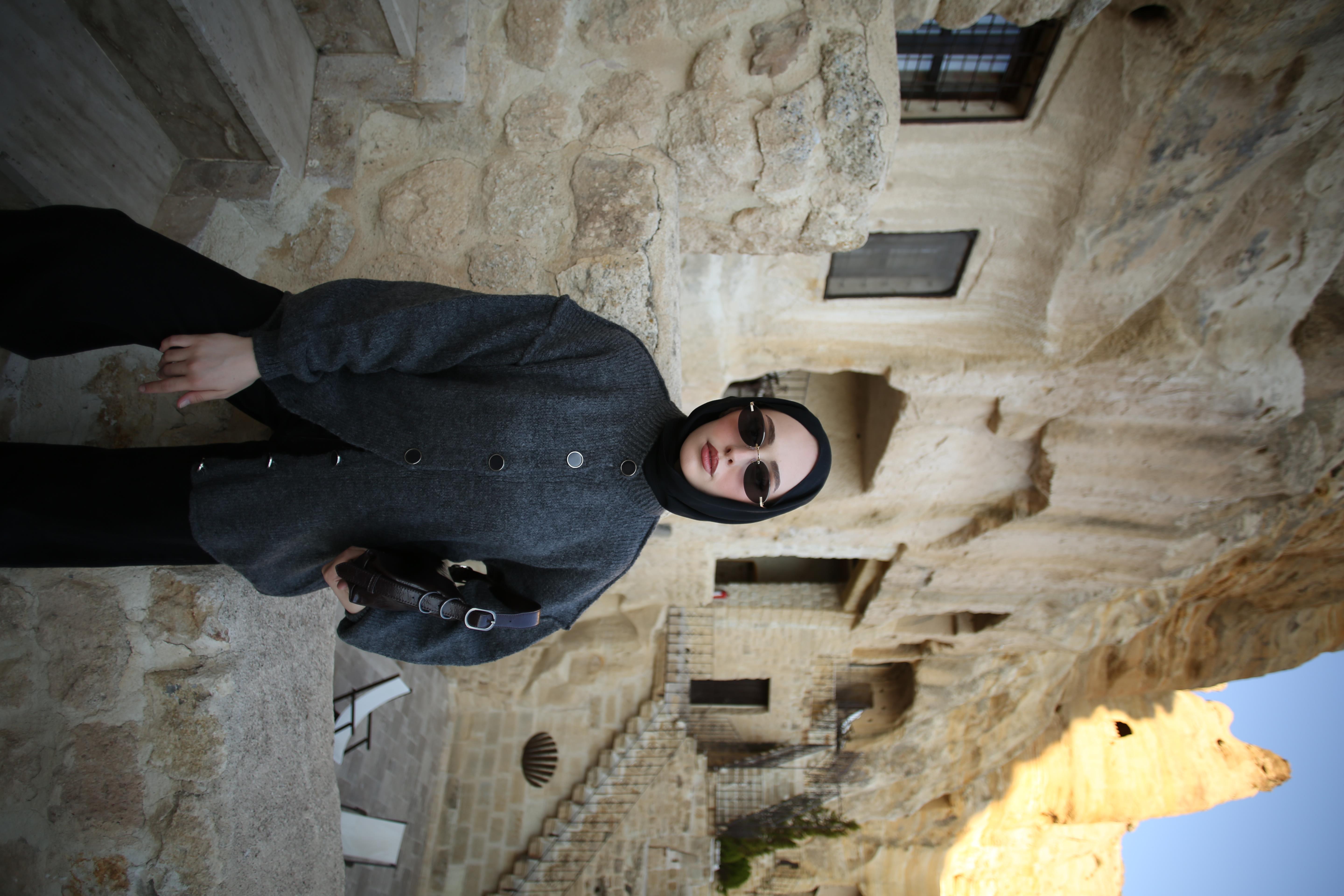 Düğmeli Triko Hırka Gri