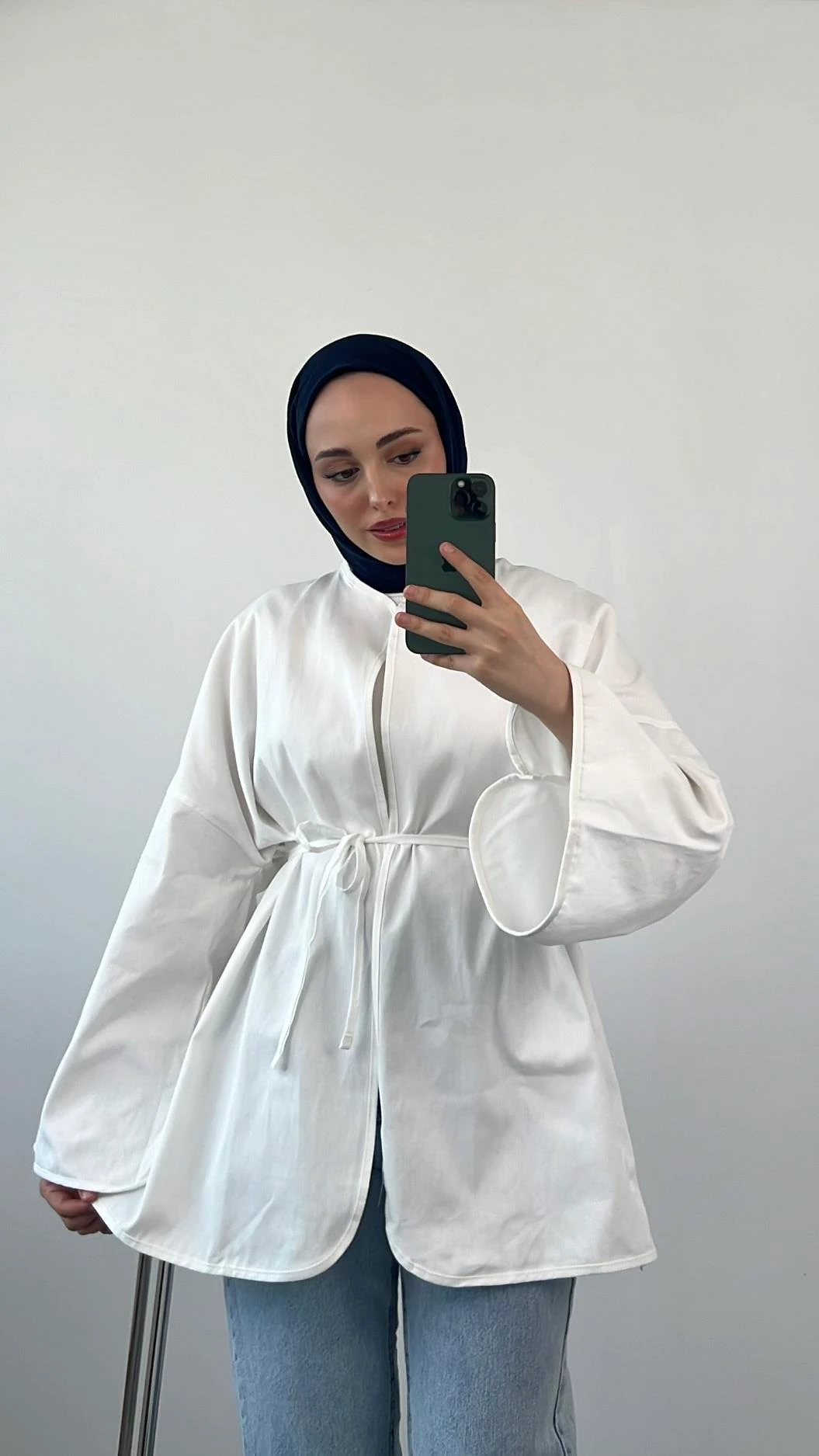 Seyyar Kemerli Kimono Beyaz