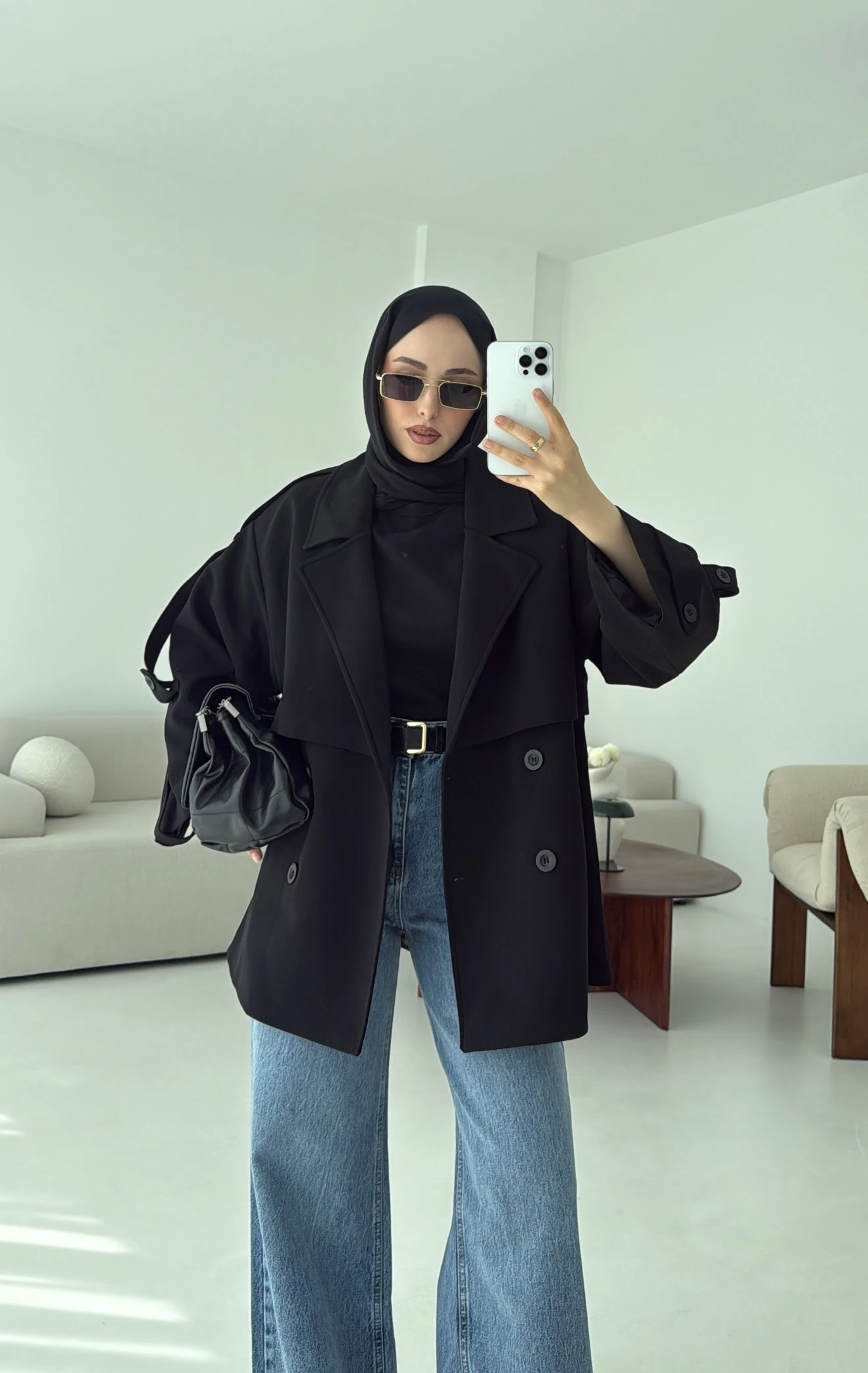 Siyah Bağlamalı Trençkot