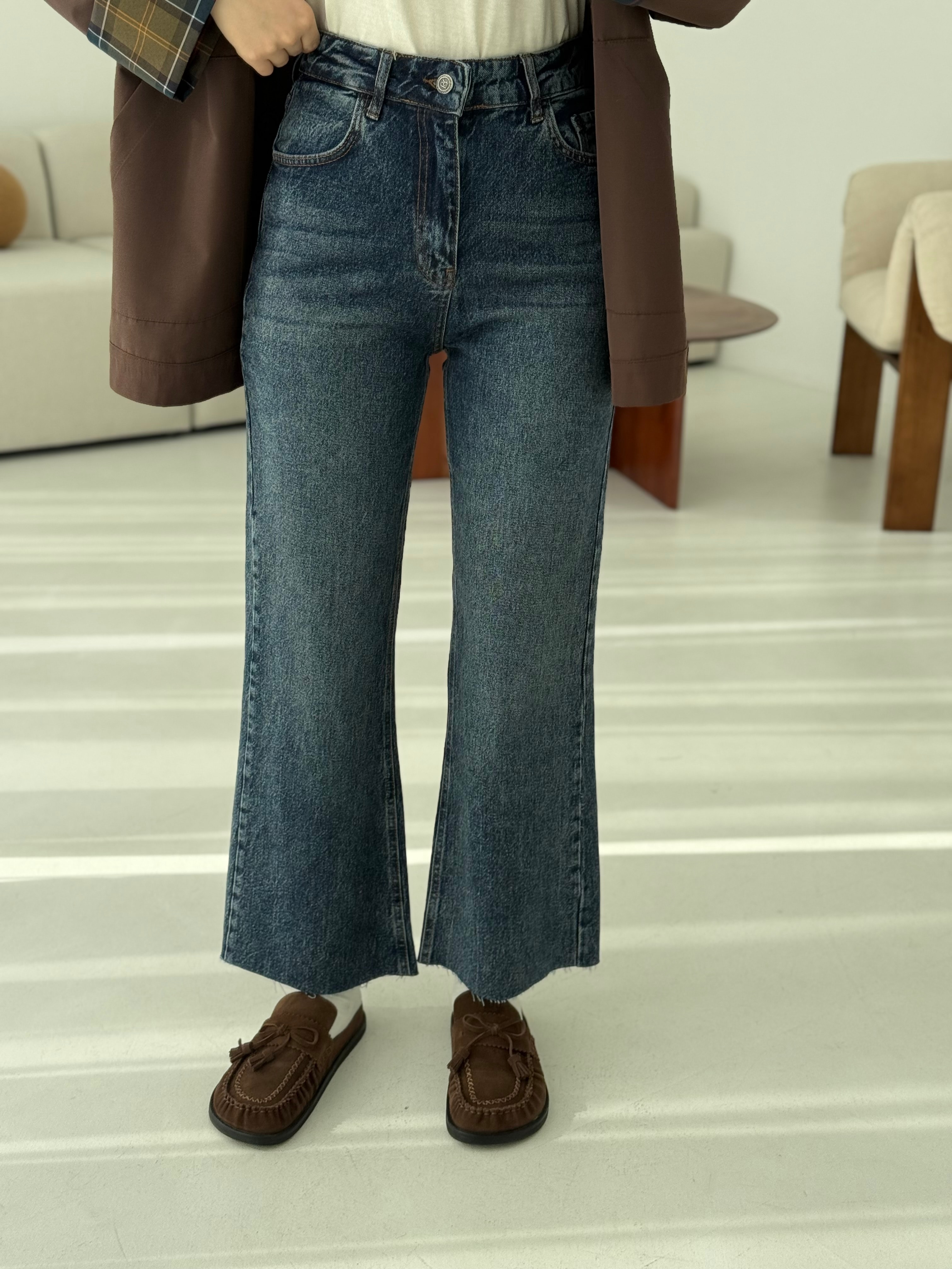 Premium Paçası Kesik Hafif İspanyol Jean 277