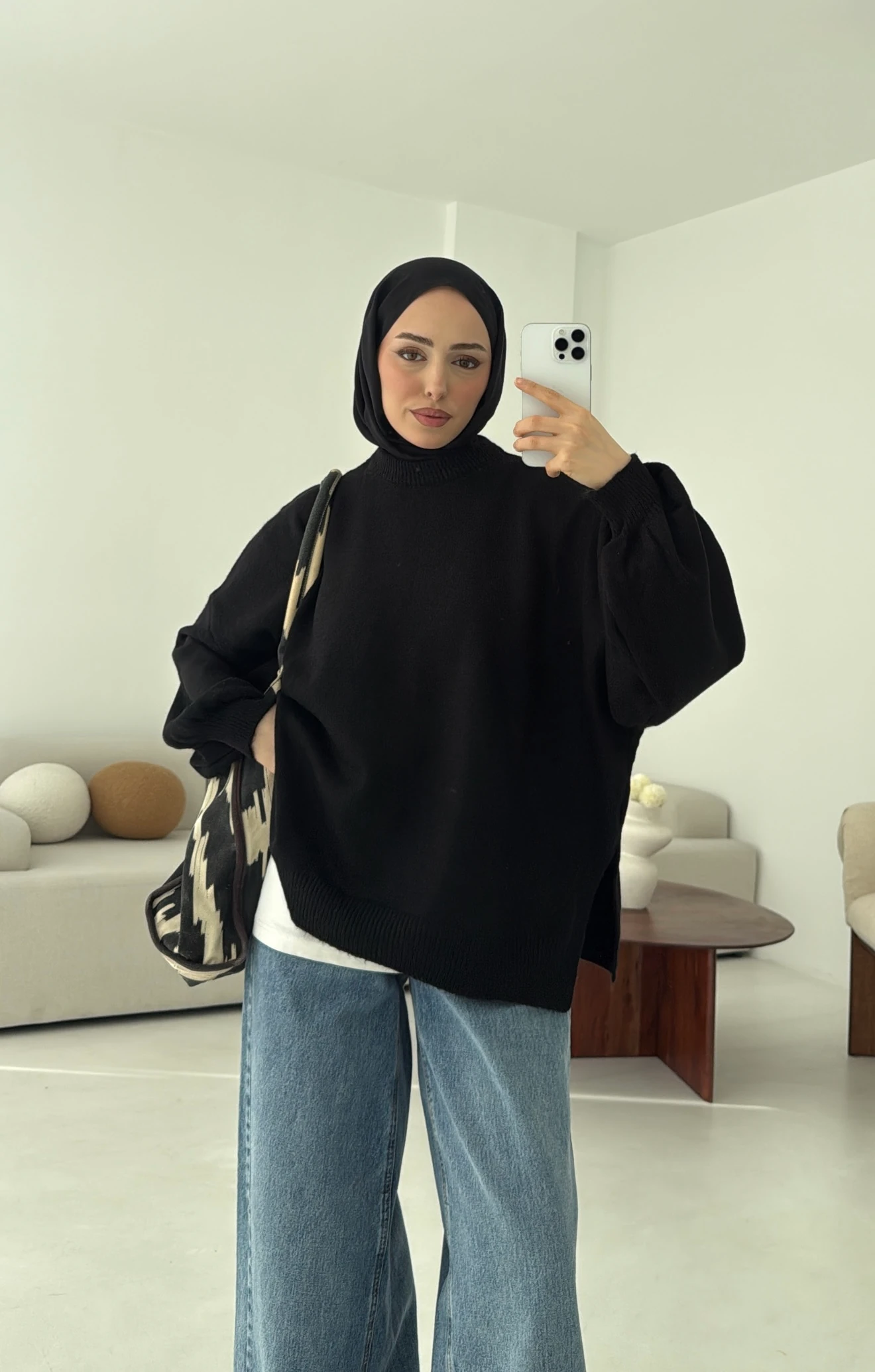 Yırtmaç Detay Balon Kol Kazak Siyah