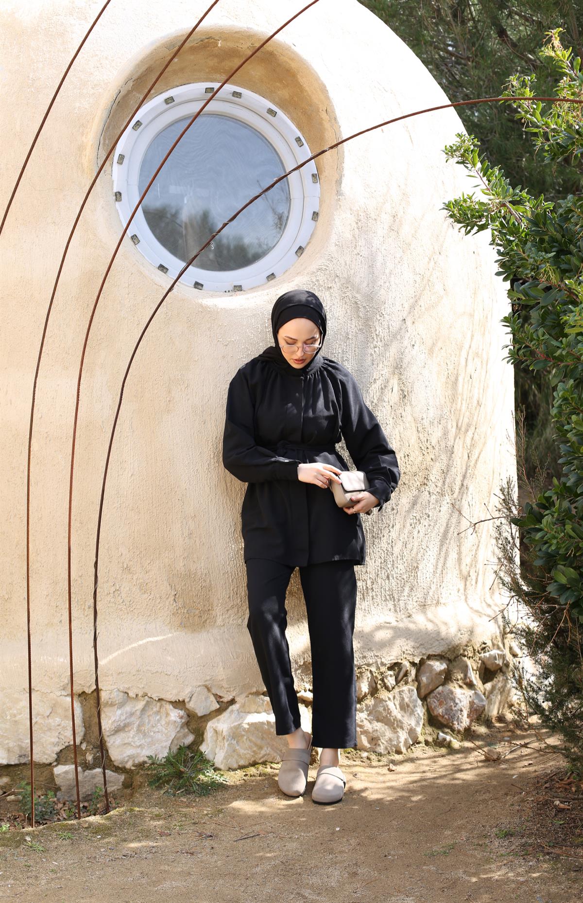 Siyah Seyyar Kemerli Takım