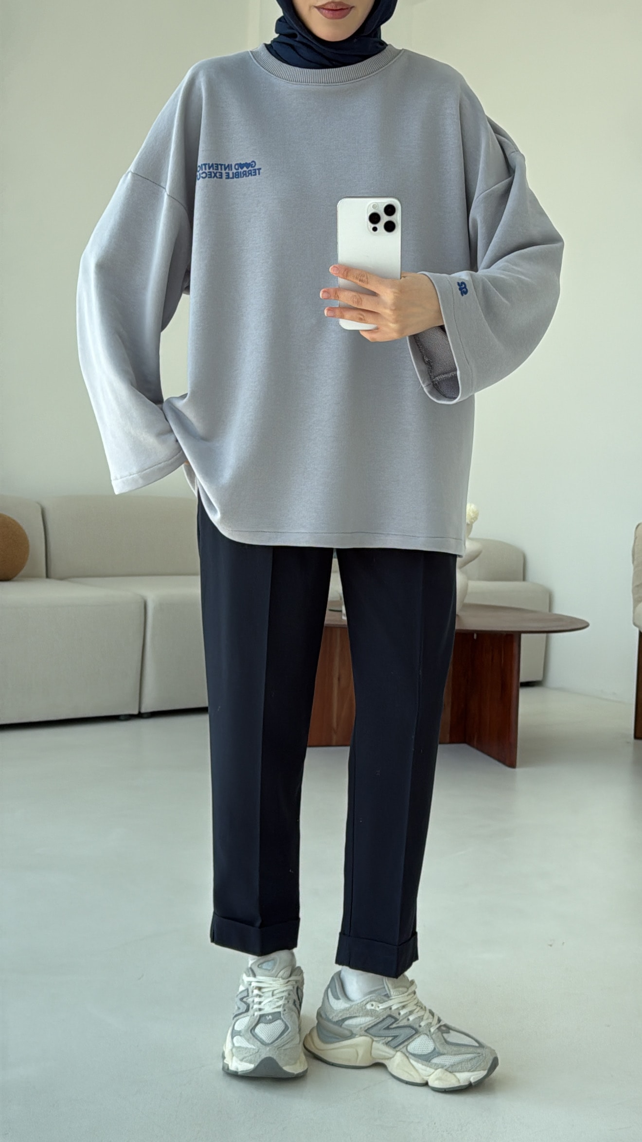Nakışlı Oversize Sweatshirt Gri