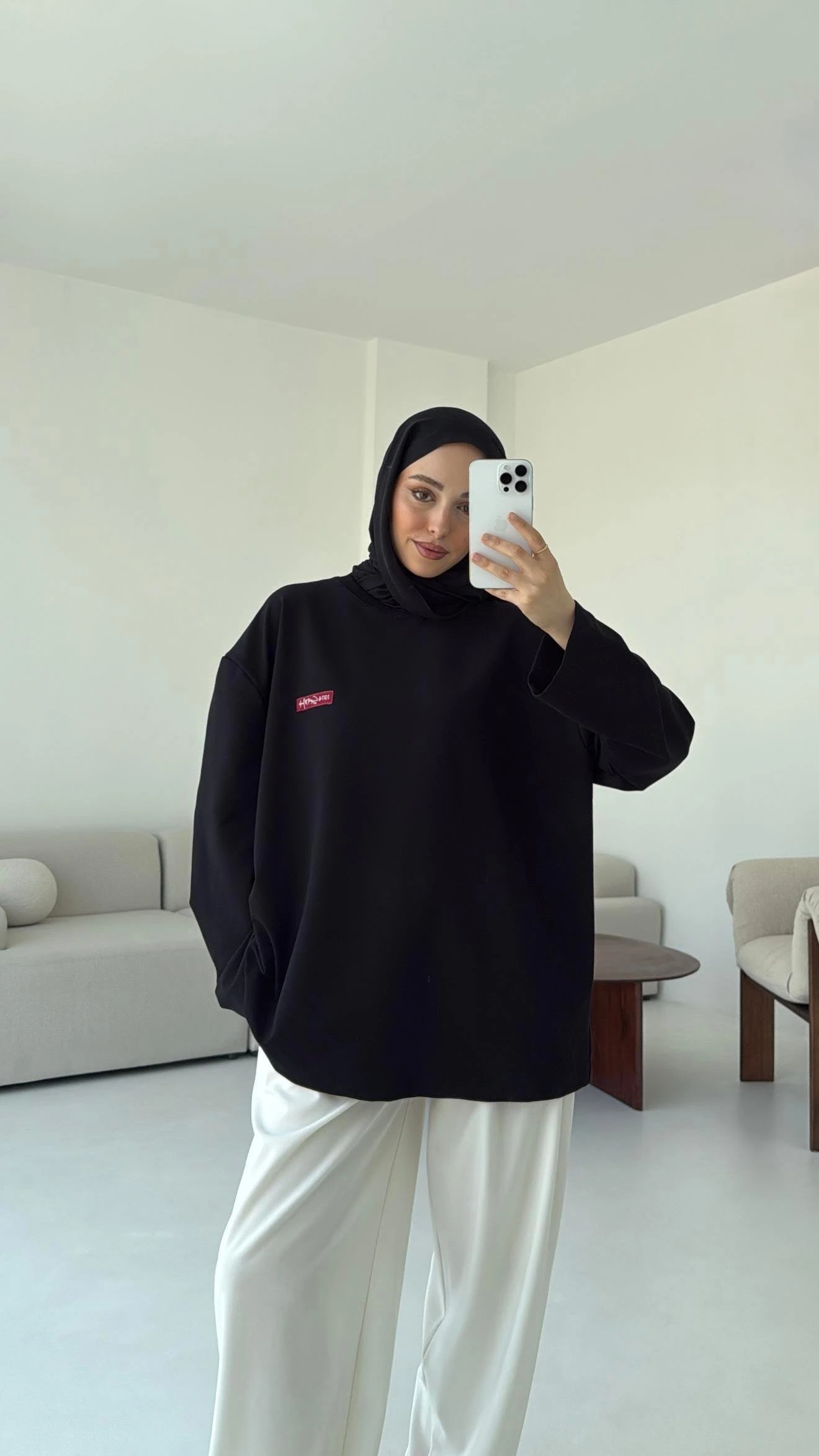Etiket Baskılı Yazlık Sweatshirt Siyah