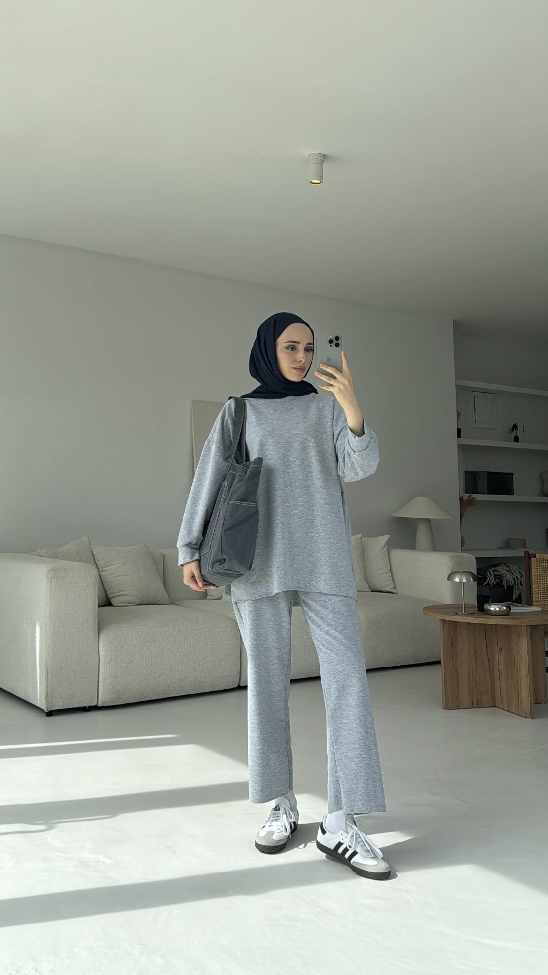 Dikişsiz Takım Açık Gri