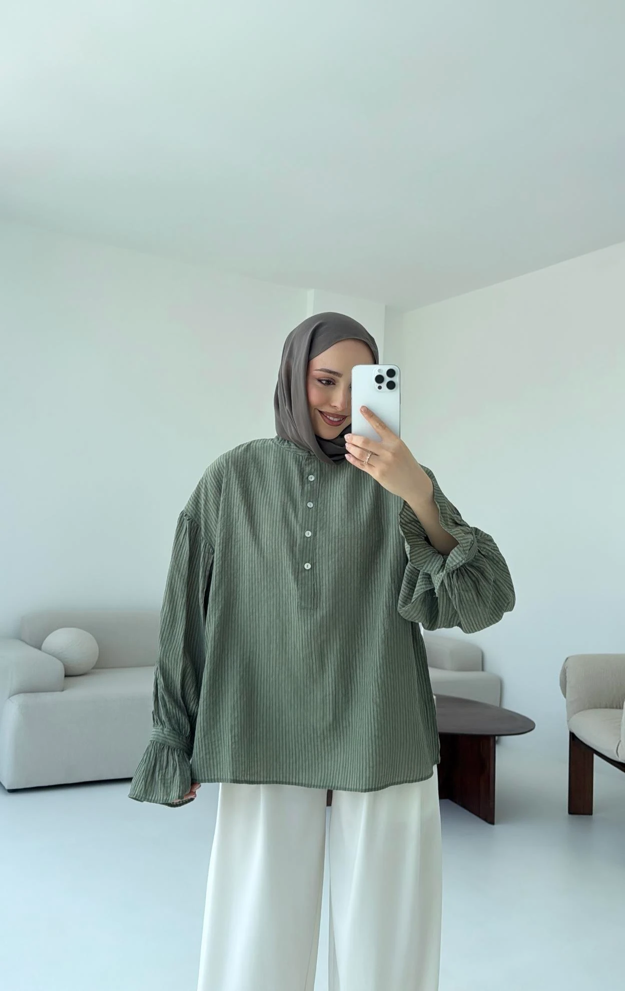 Premium Hakim Yaka Gömlek