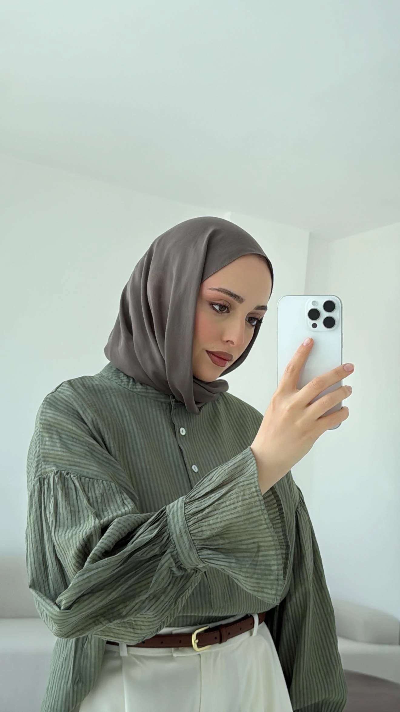 Premium Hakim Yaka Gömlek