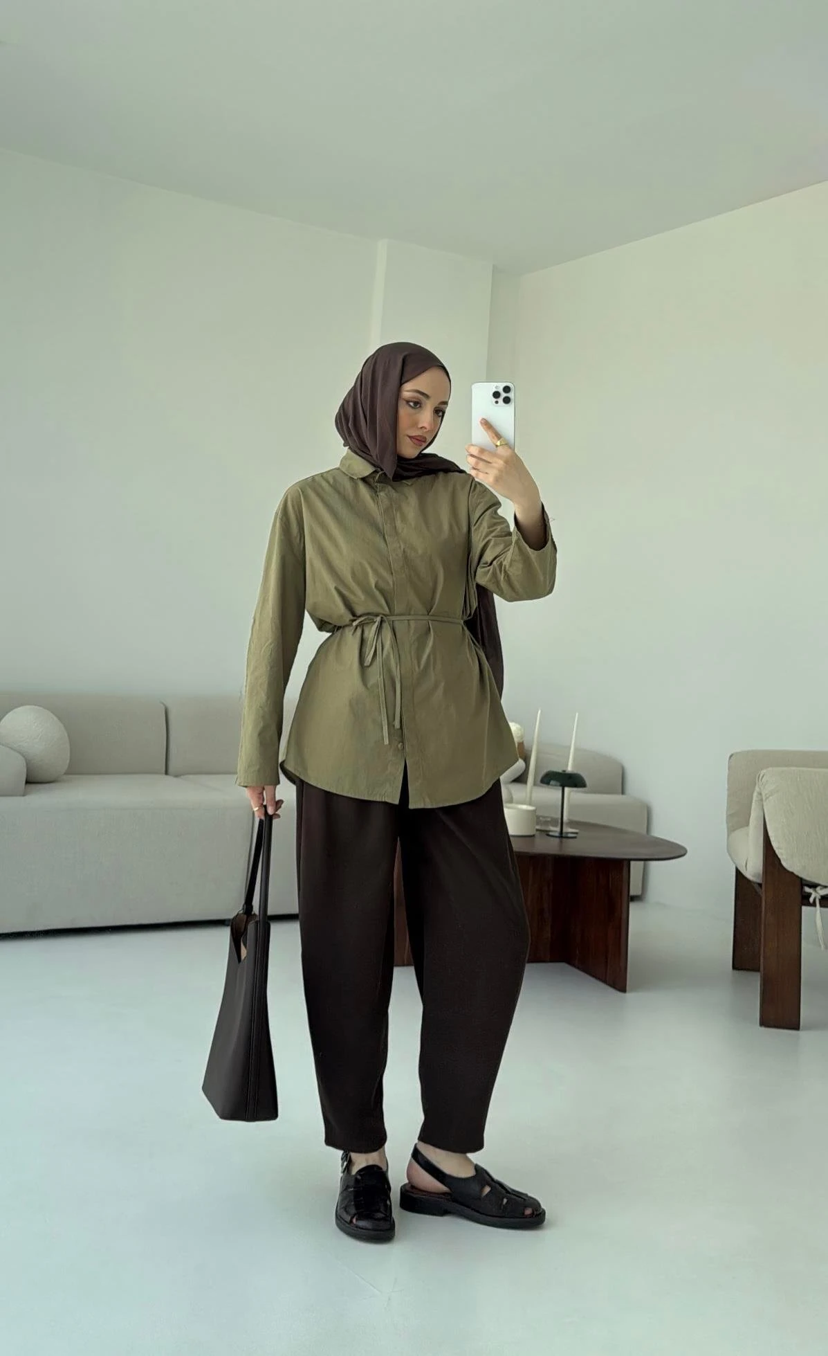 Kolları Pis Dikiş Kemerli Gömlek Haki