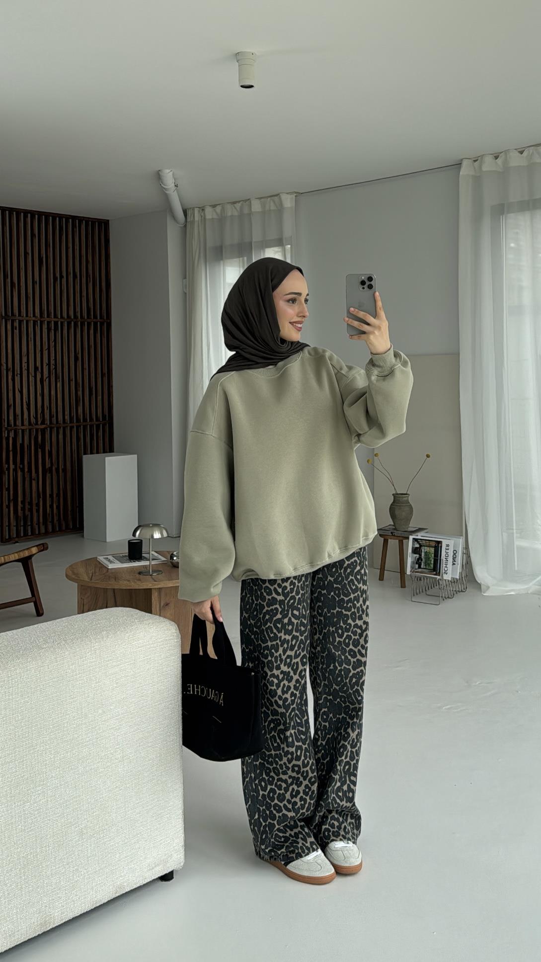 Oversize Çağla Sweatshırt