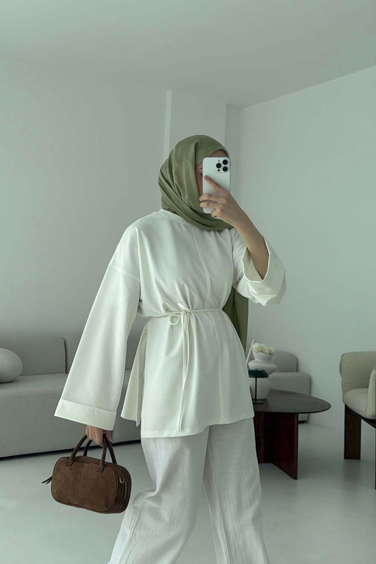 Bağlamalı Yanı Yırtmaç Detay Sweat Beyaz