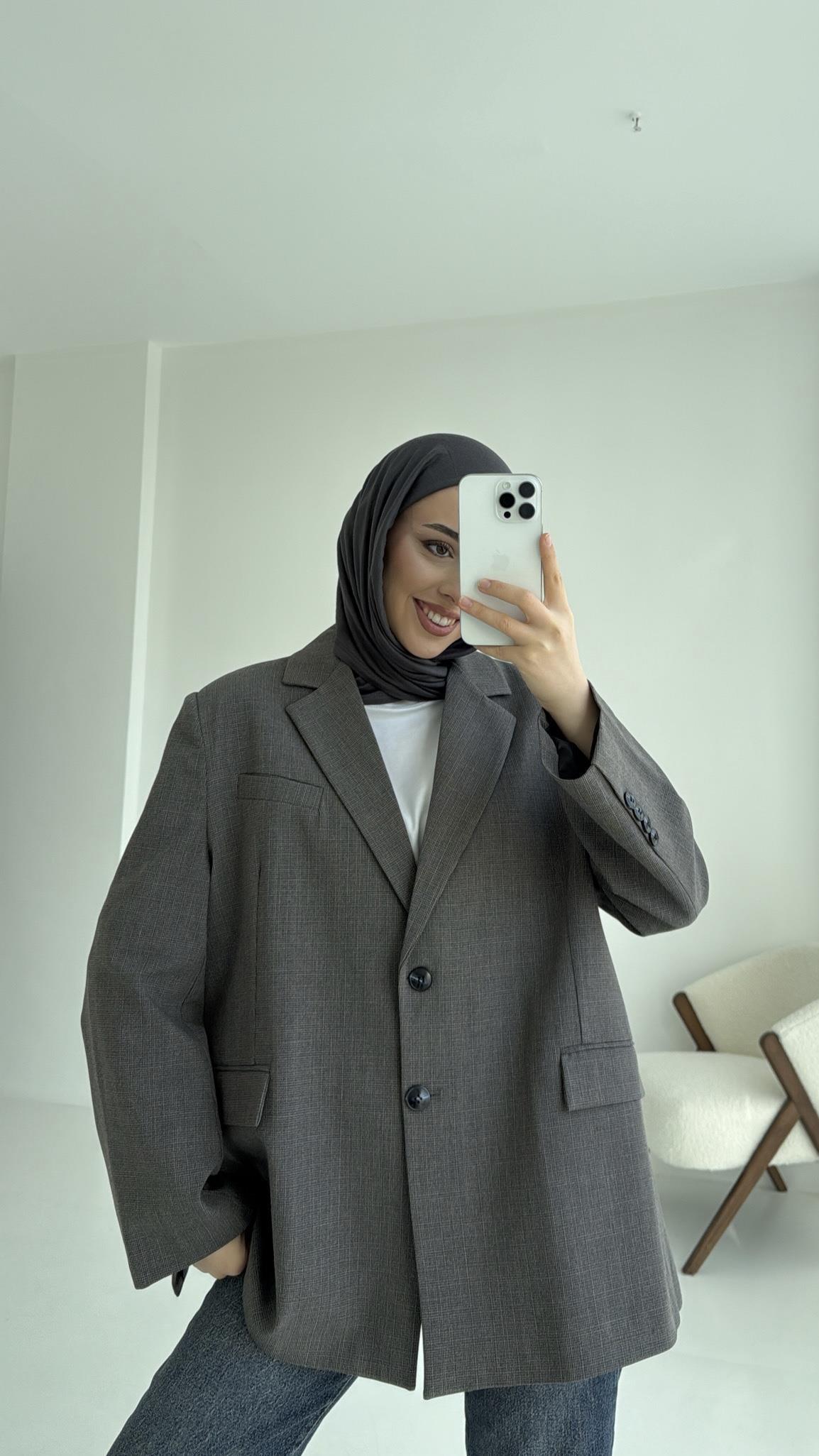 Yırtmaç Detaylı Oversize Blazer Ceket