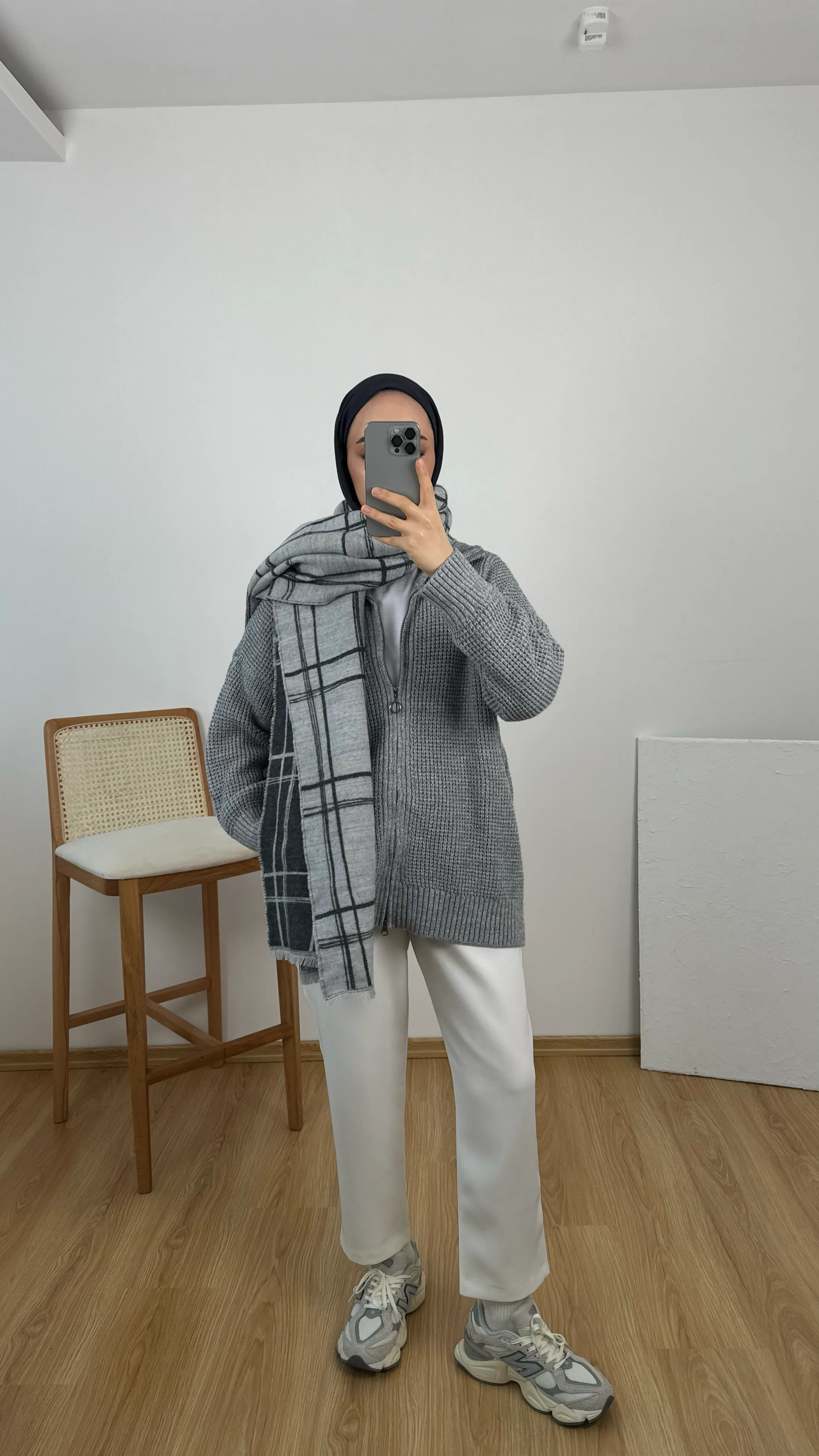 Kalın Örgü Fermuarlı Kazak Gri