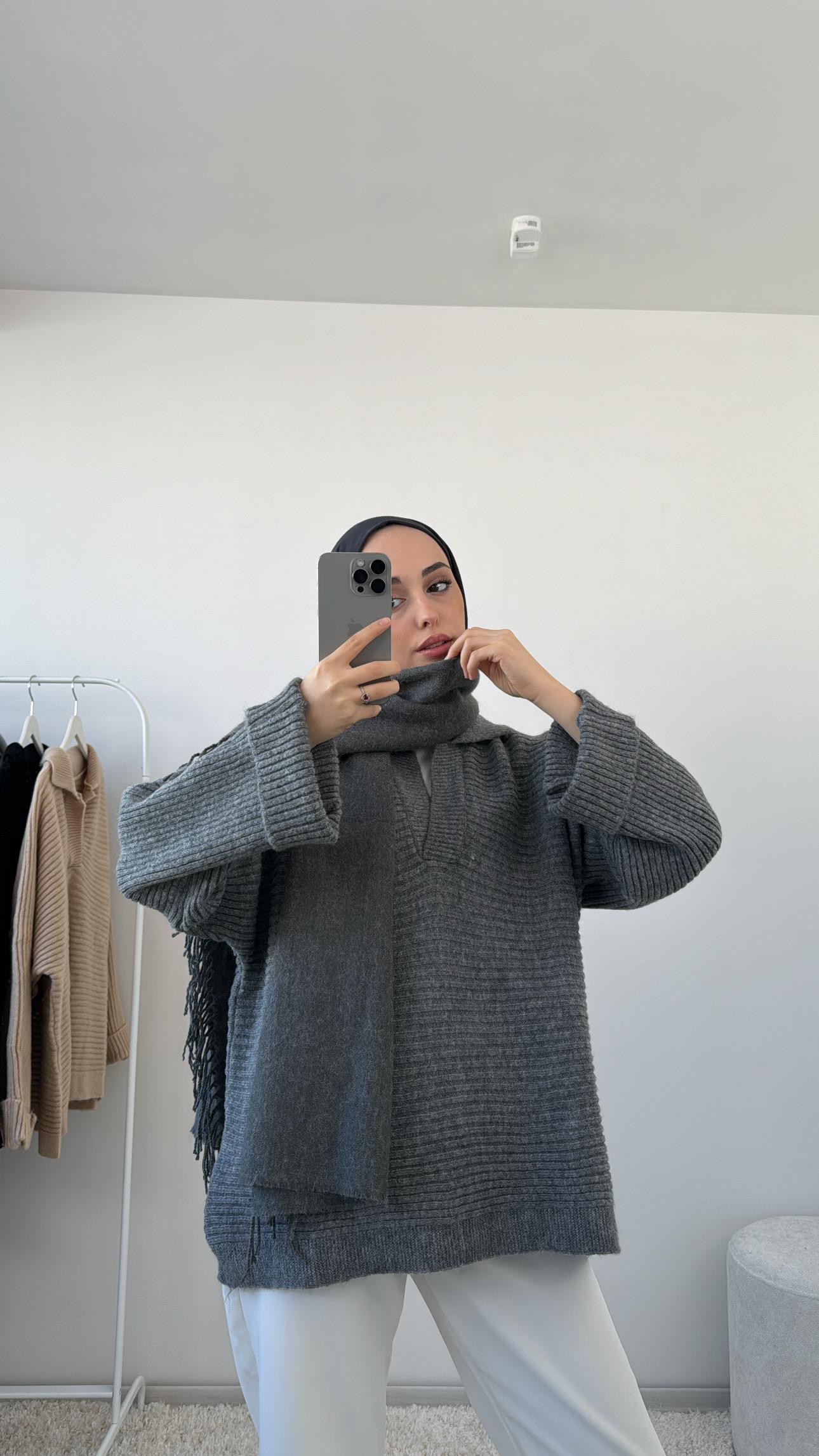 Premium Polo Yaka Kolu Katlamalı Yün Kazak Koyu Gri