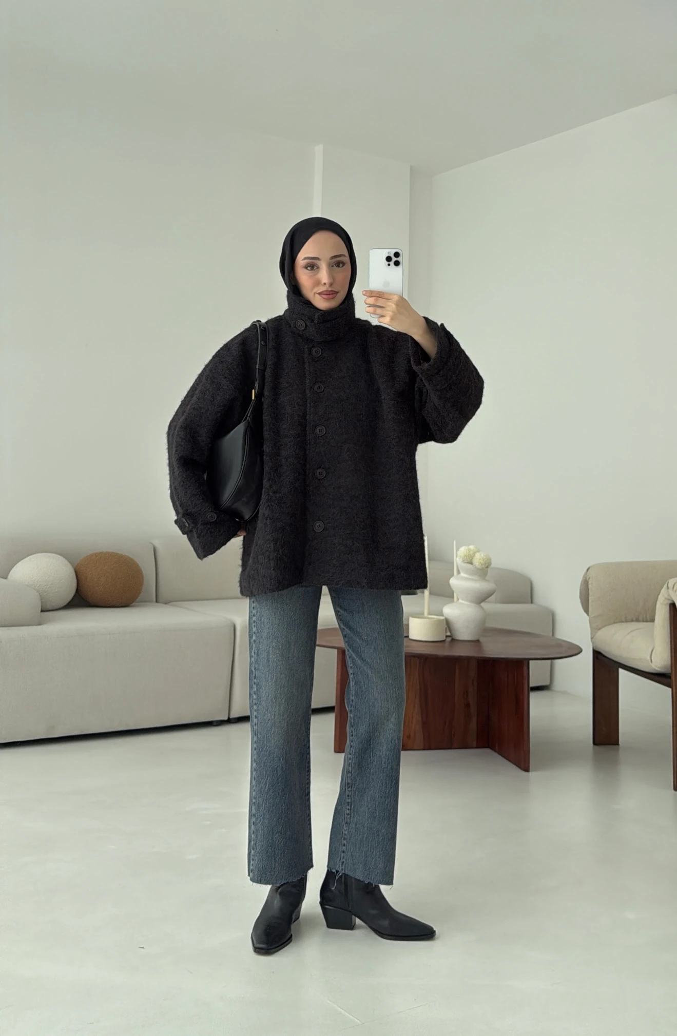 Boucle Yaka Detay Kaban Siyah