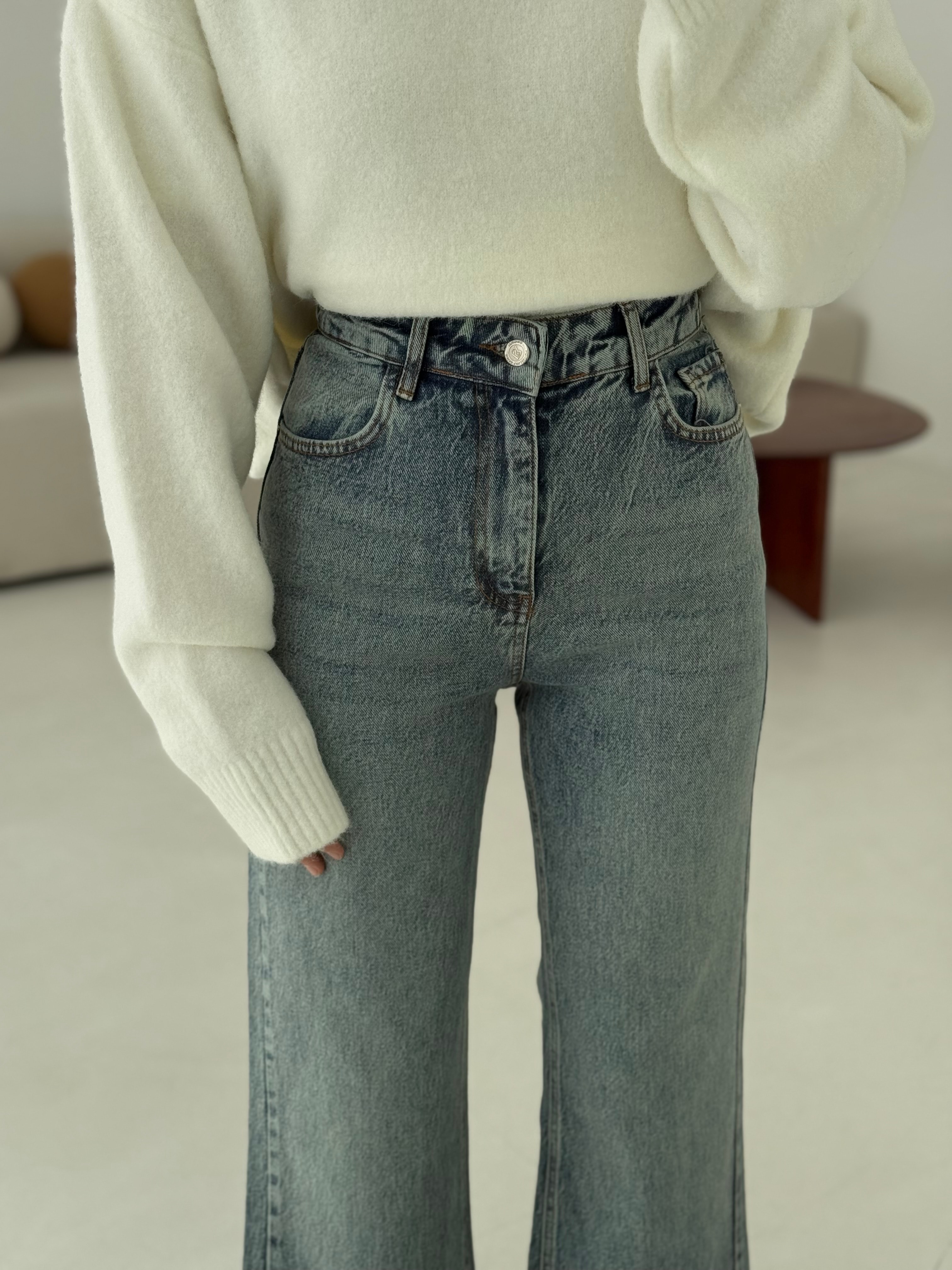 Premium Paçası Kesik Hafif İspanyol Jean R276