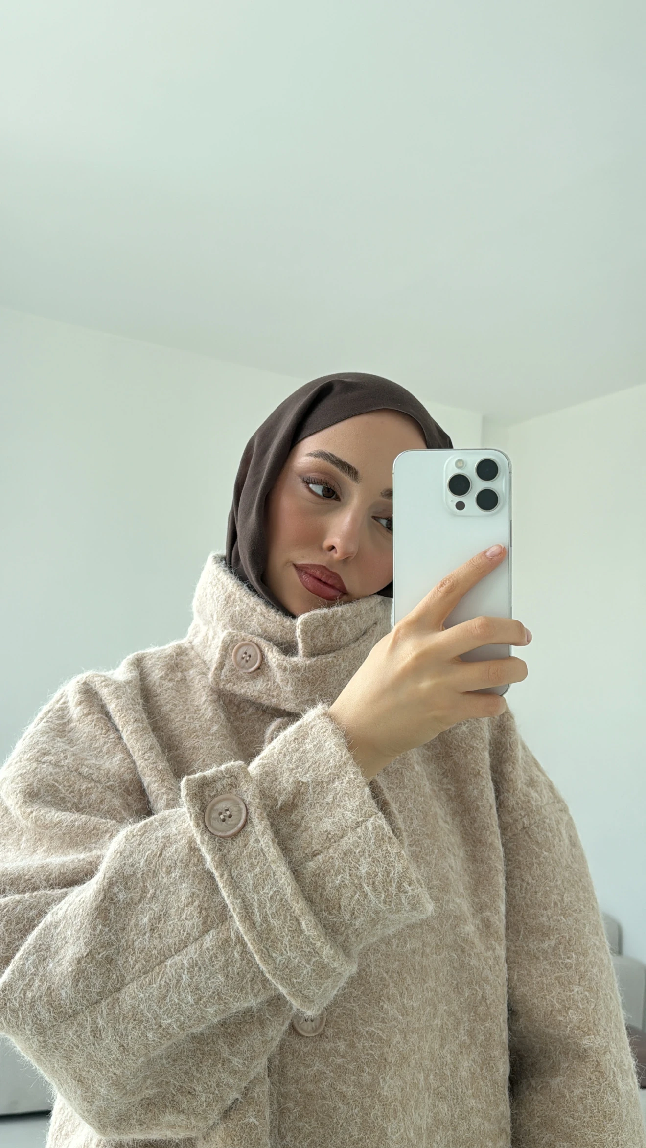 Boucle Yaka Detay Kaban Bej