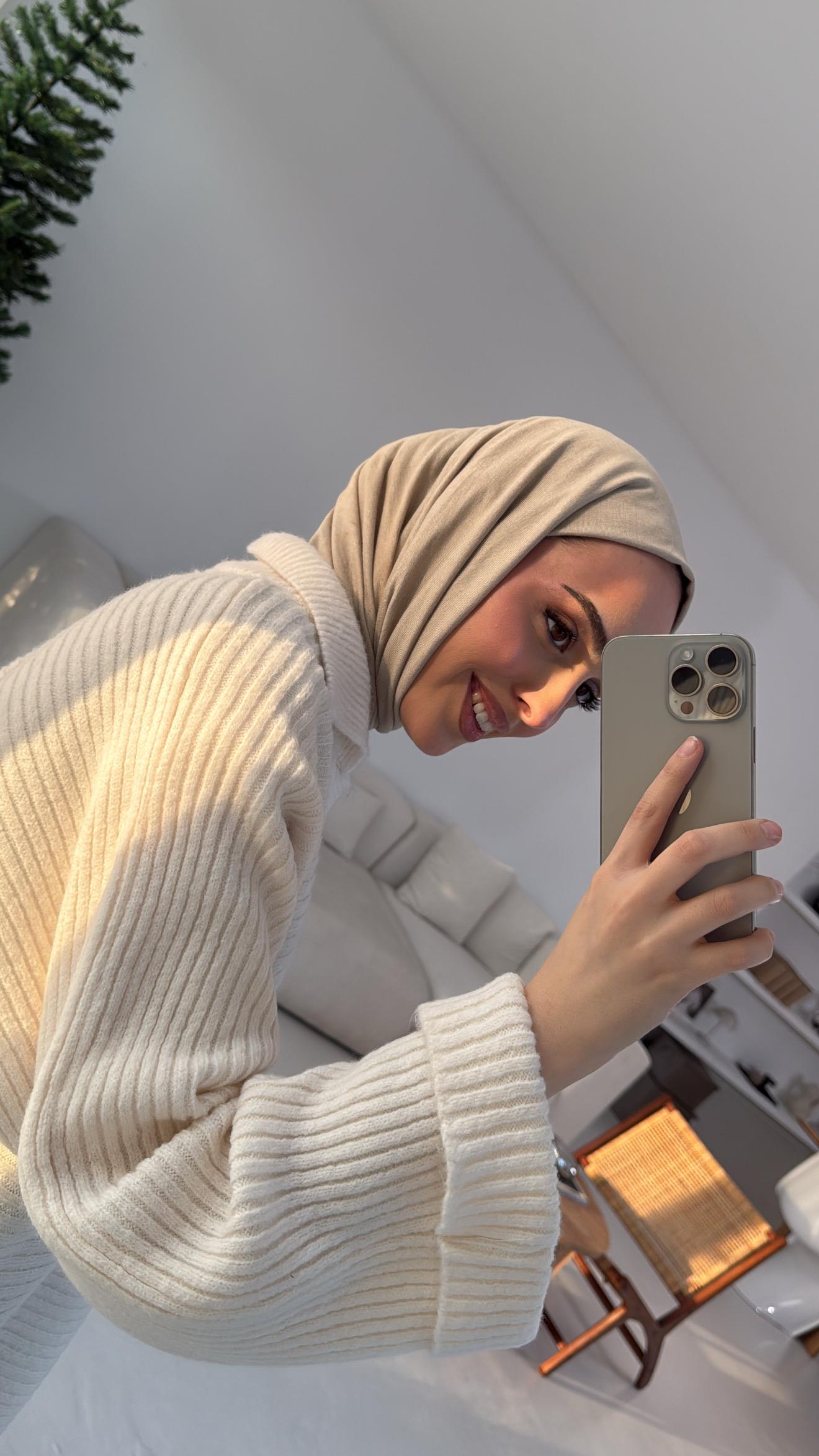 Premium Polo Yaka Kolu Katlamalı Yün Kazak Ekru