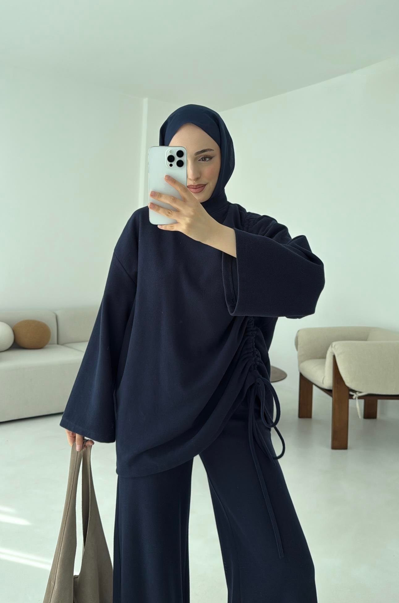 Bluzu Yandan Biyeli Takım Lacivert