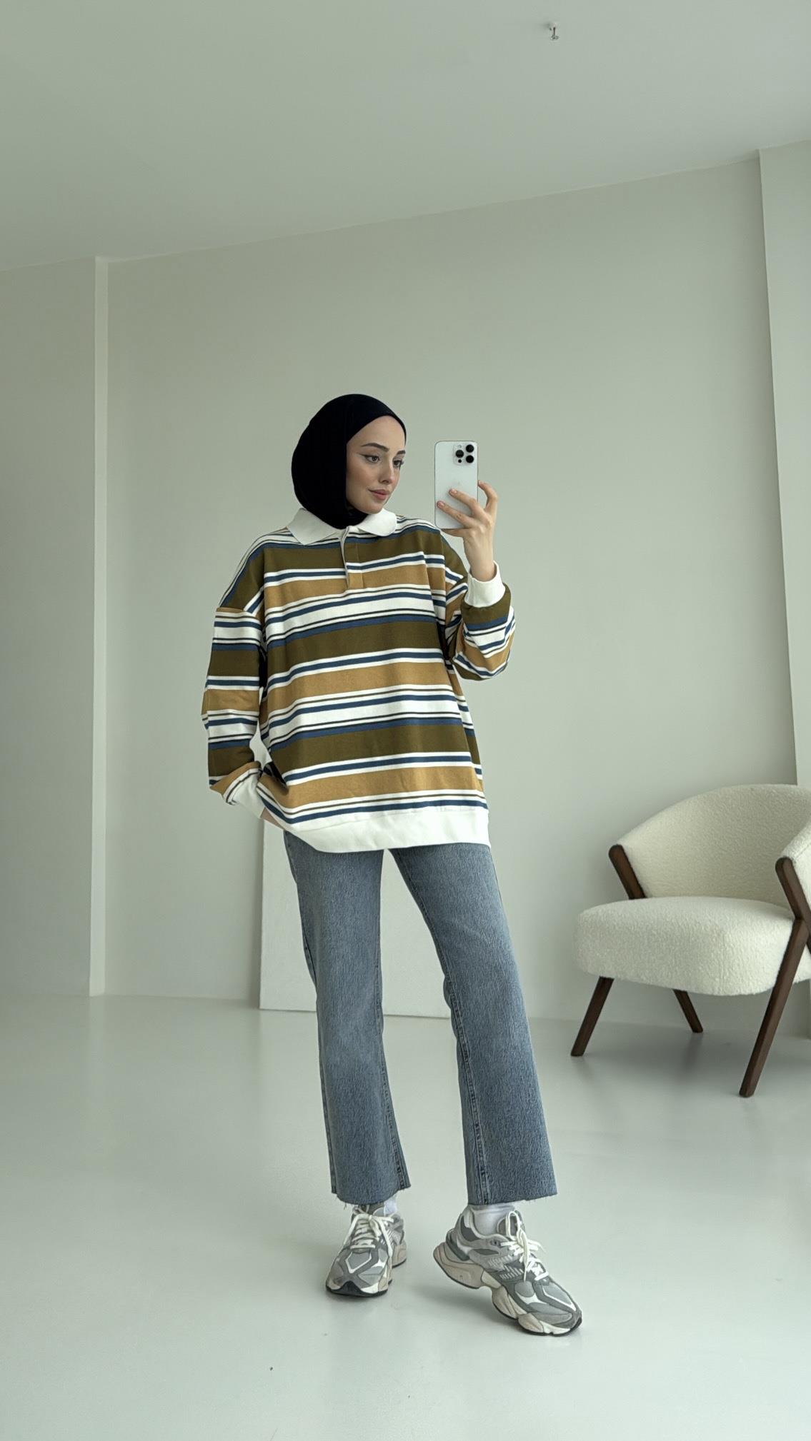 Polo Yaka Yeşil Sweatshirt