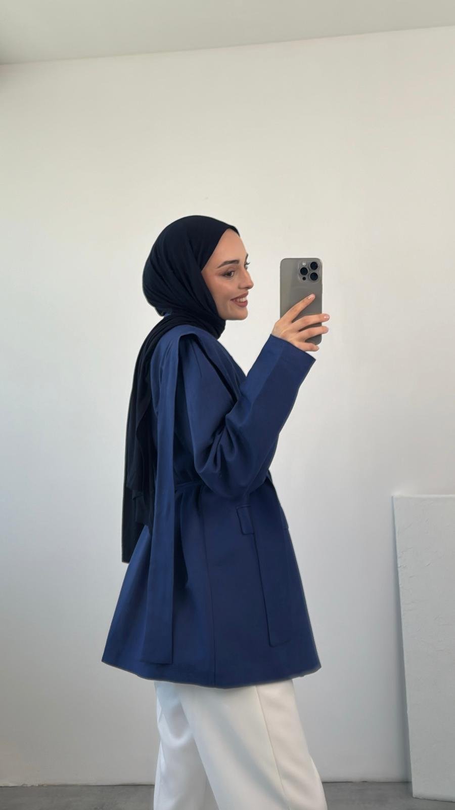 Keten Bağlamalı Lacivert Blazer
