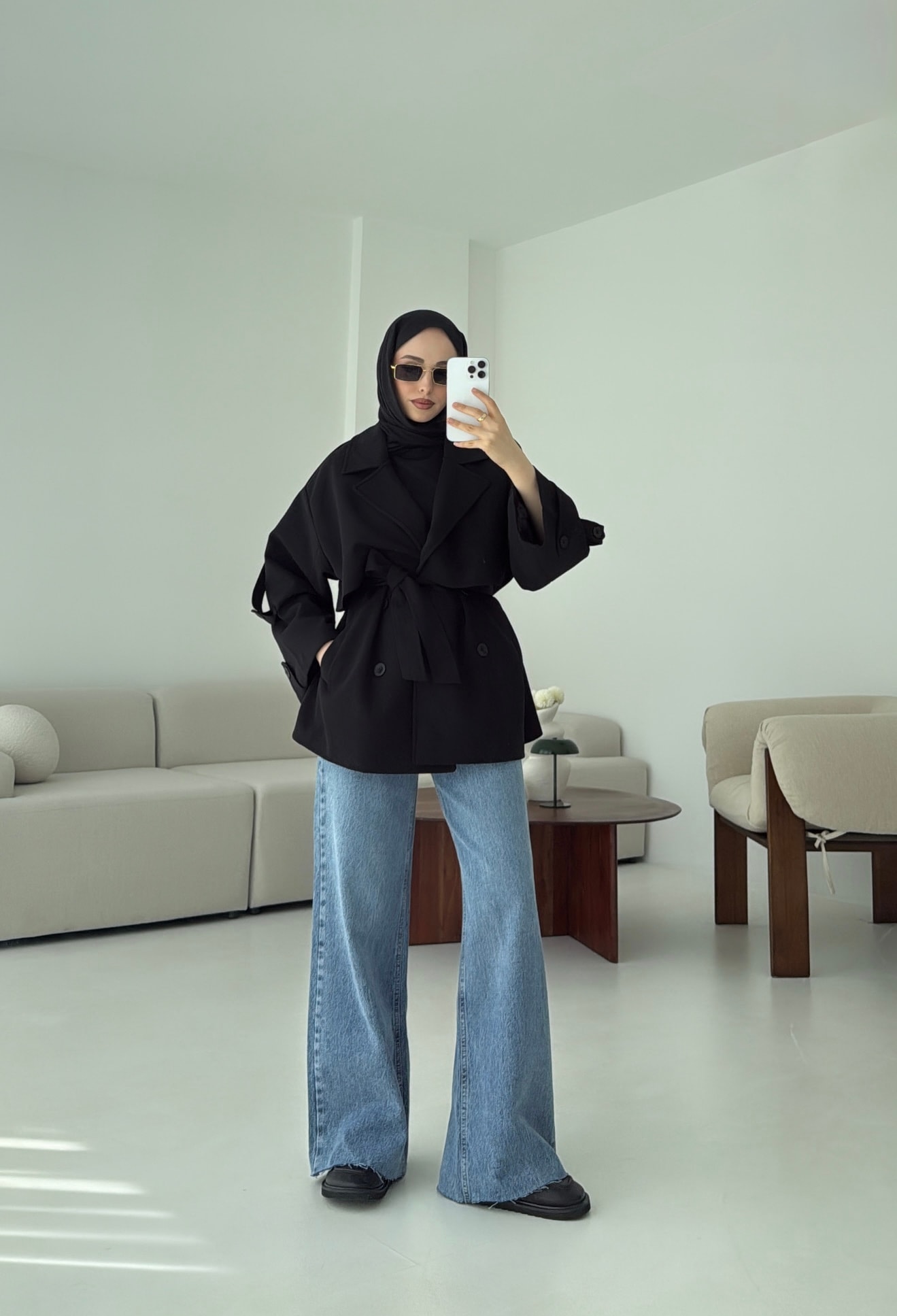 Siyah Bağlamalı Trençkot