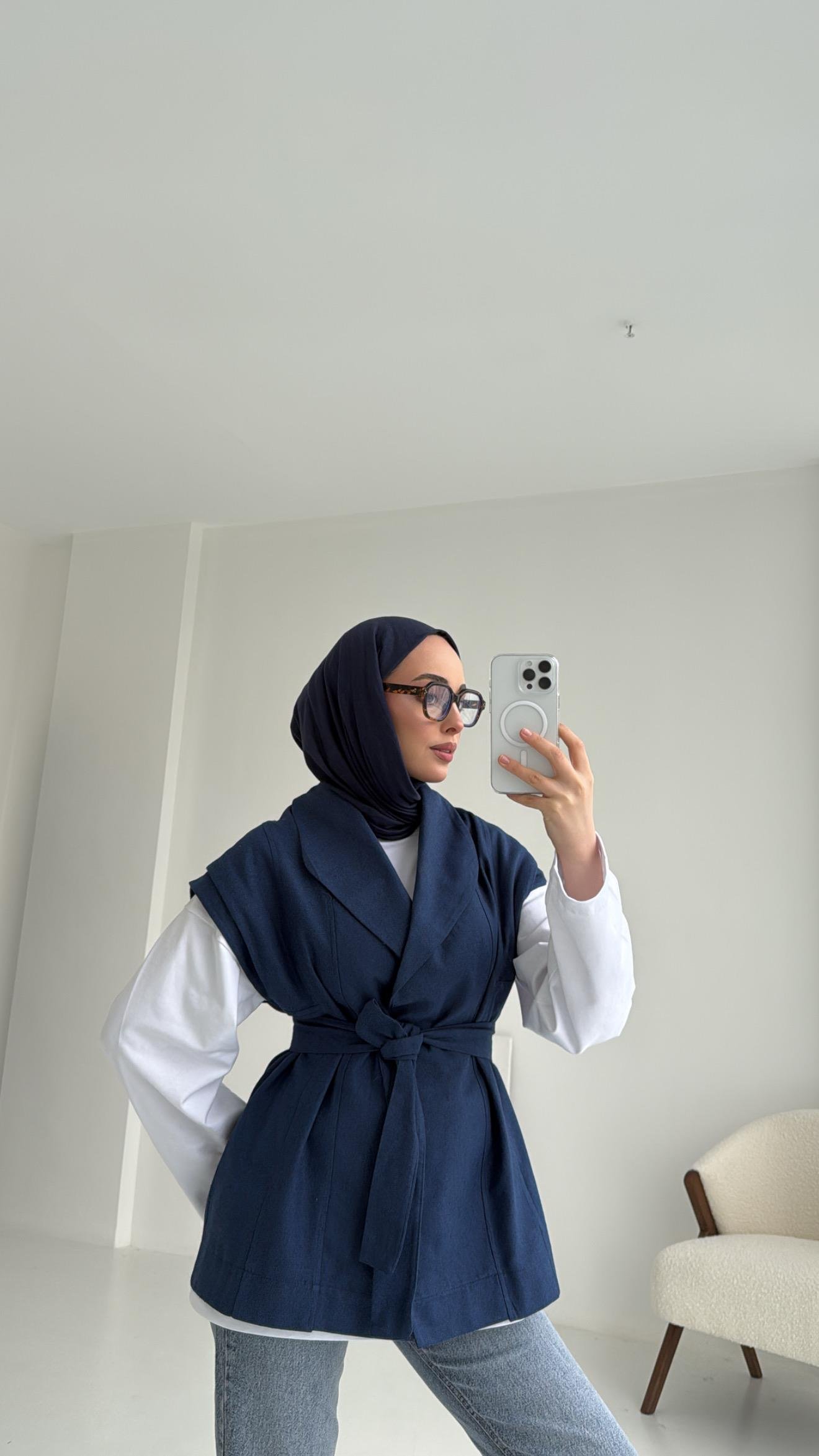 Gabardin Bağlamalı Yelek Lacivert