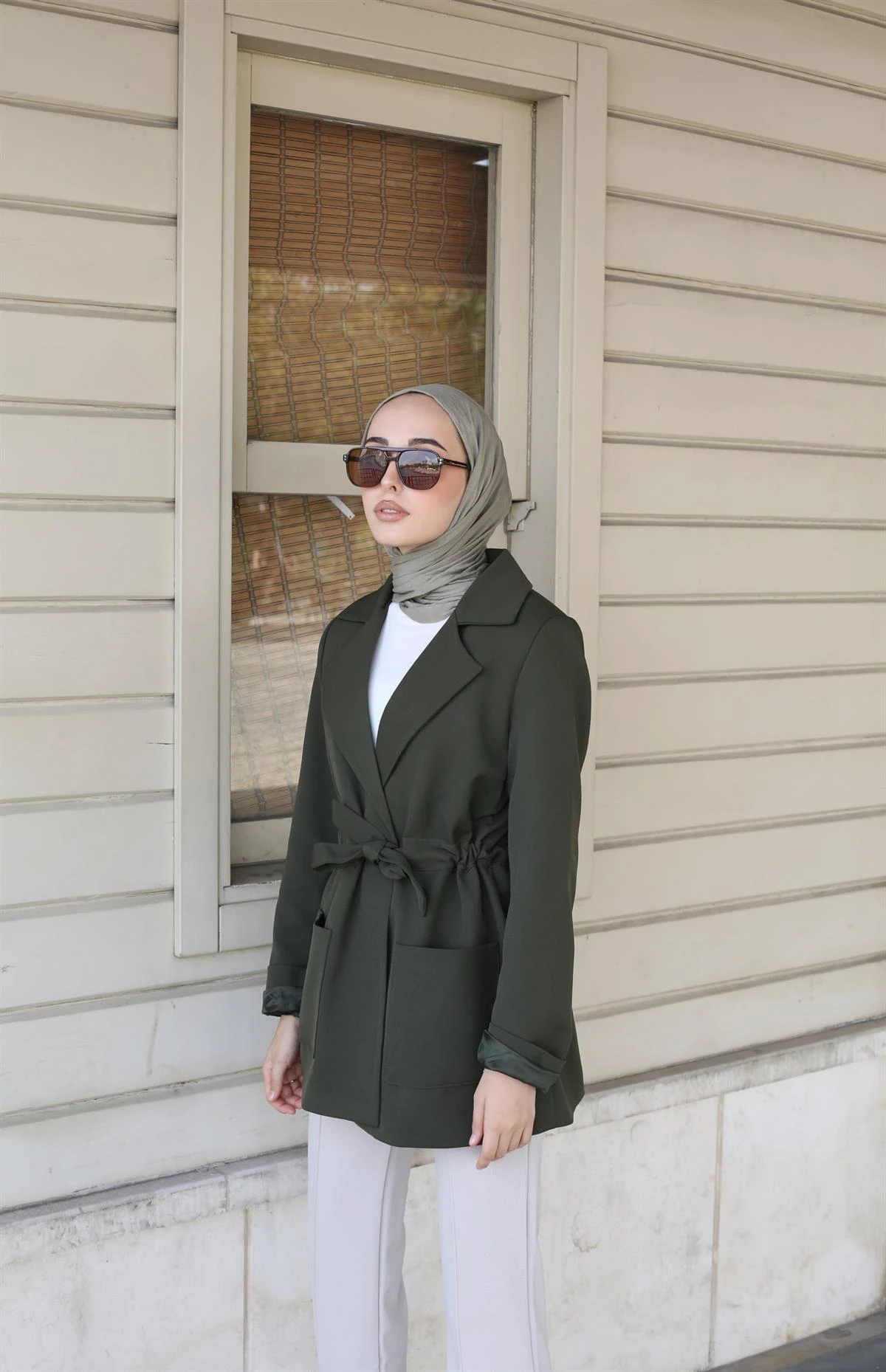 Beli Sıkmalı Astarlı Ceket Haki