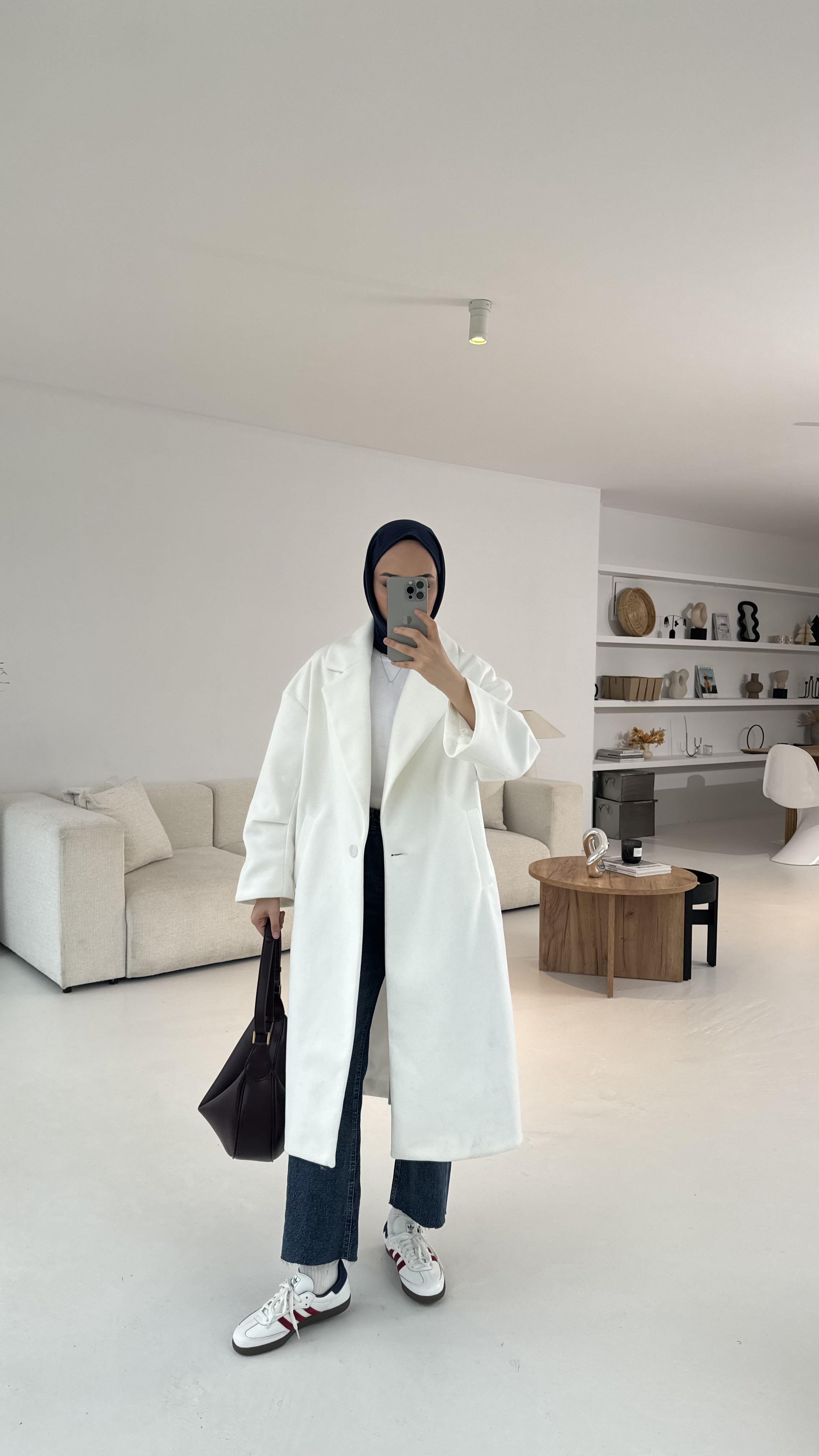 Premium Kaşe Kaban Beyaz