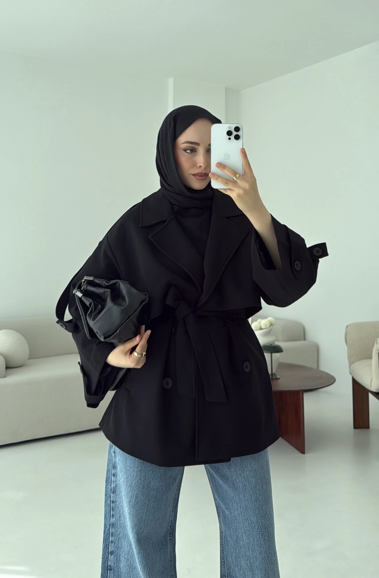 Siyah Bağlamalı Trençkot