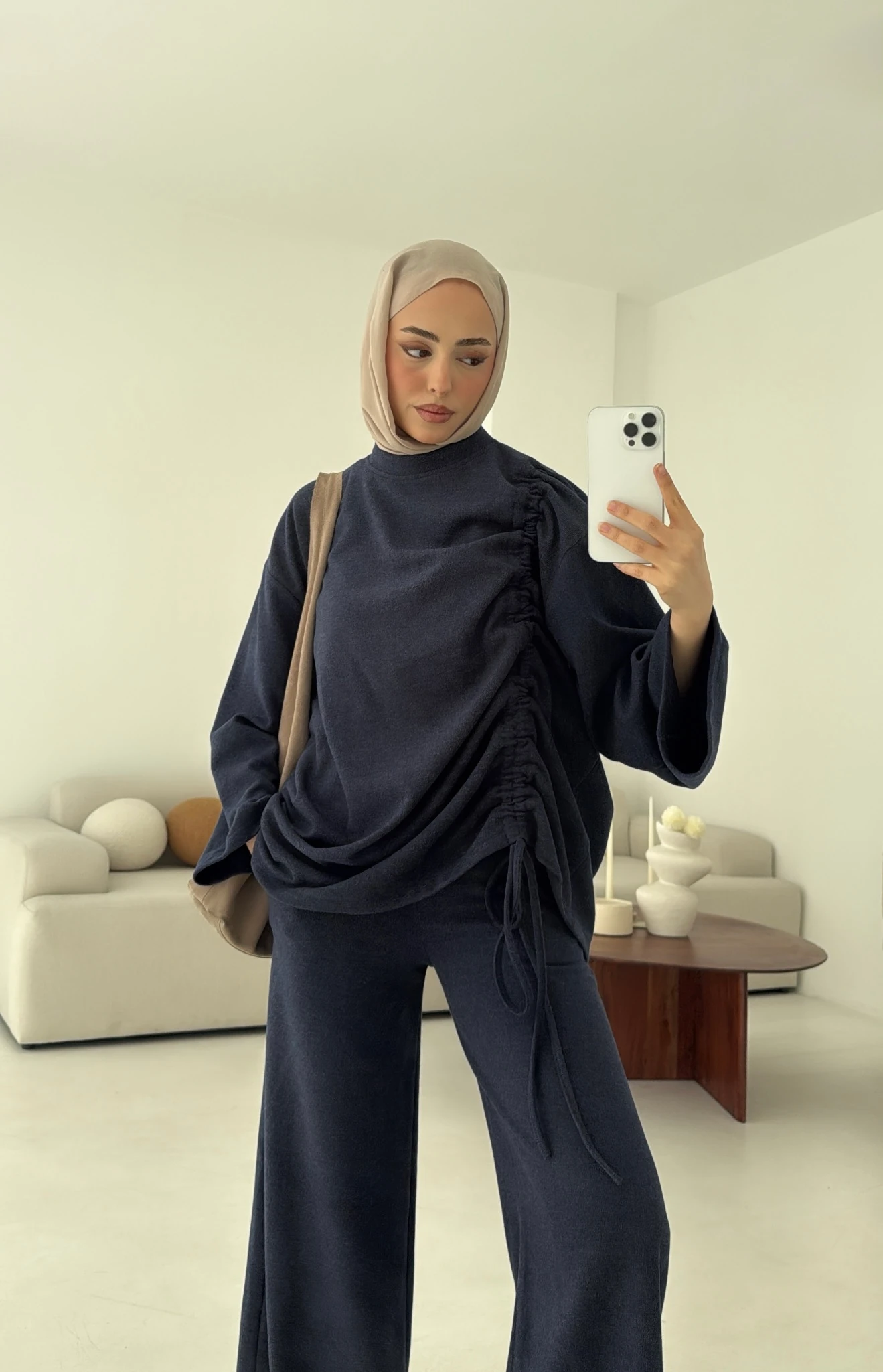 Bluzu Yandan Biyeli Takım Lacivert