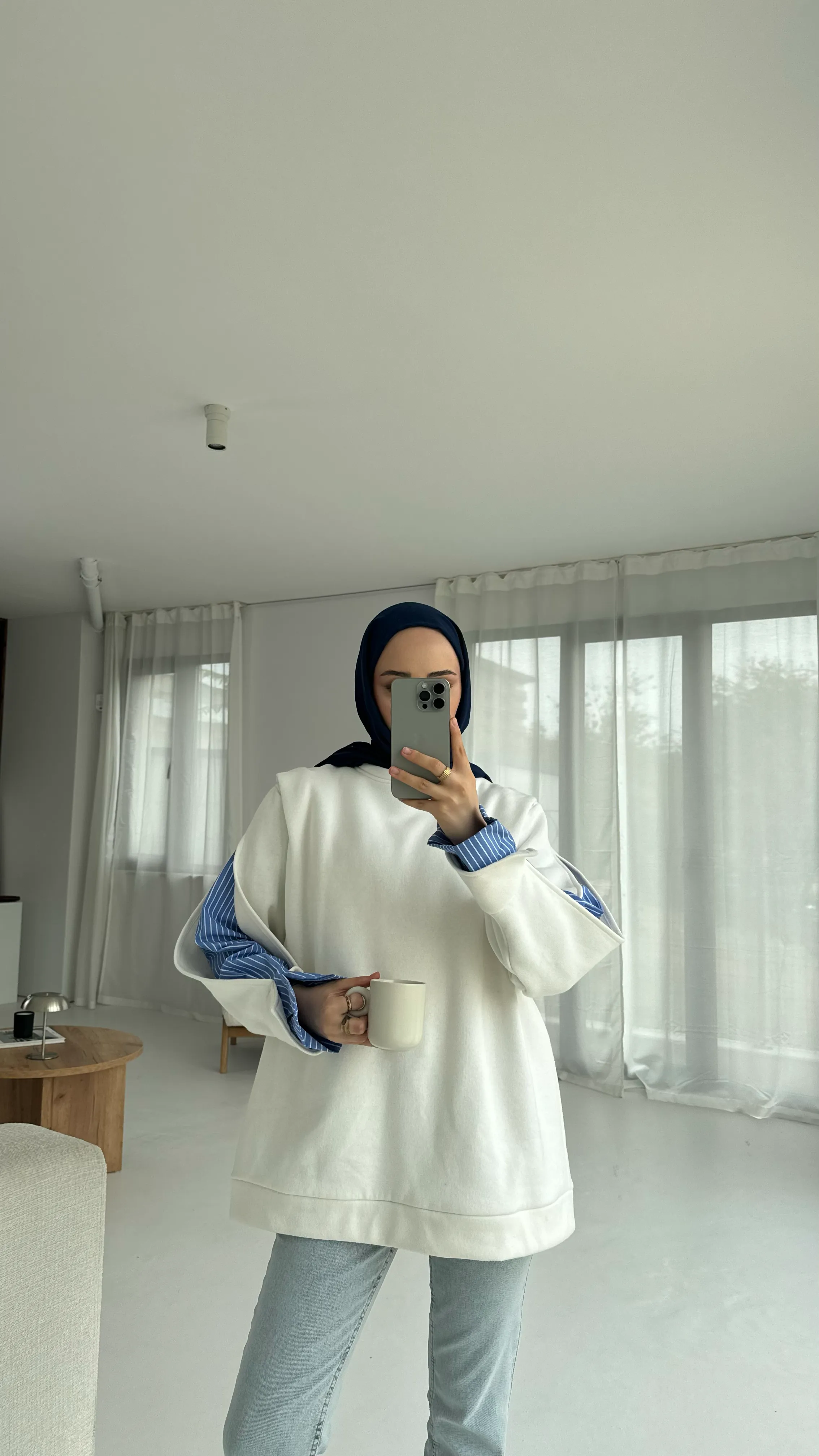 Gömlek Detaylı Sweatshirt Ekru