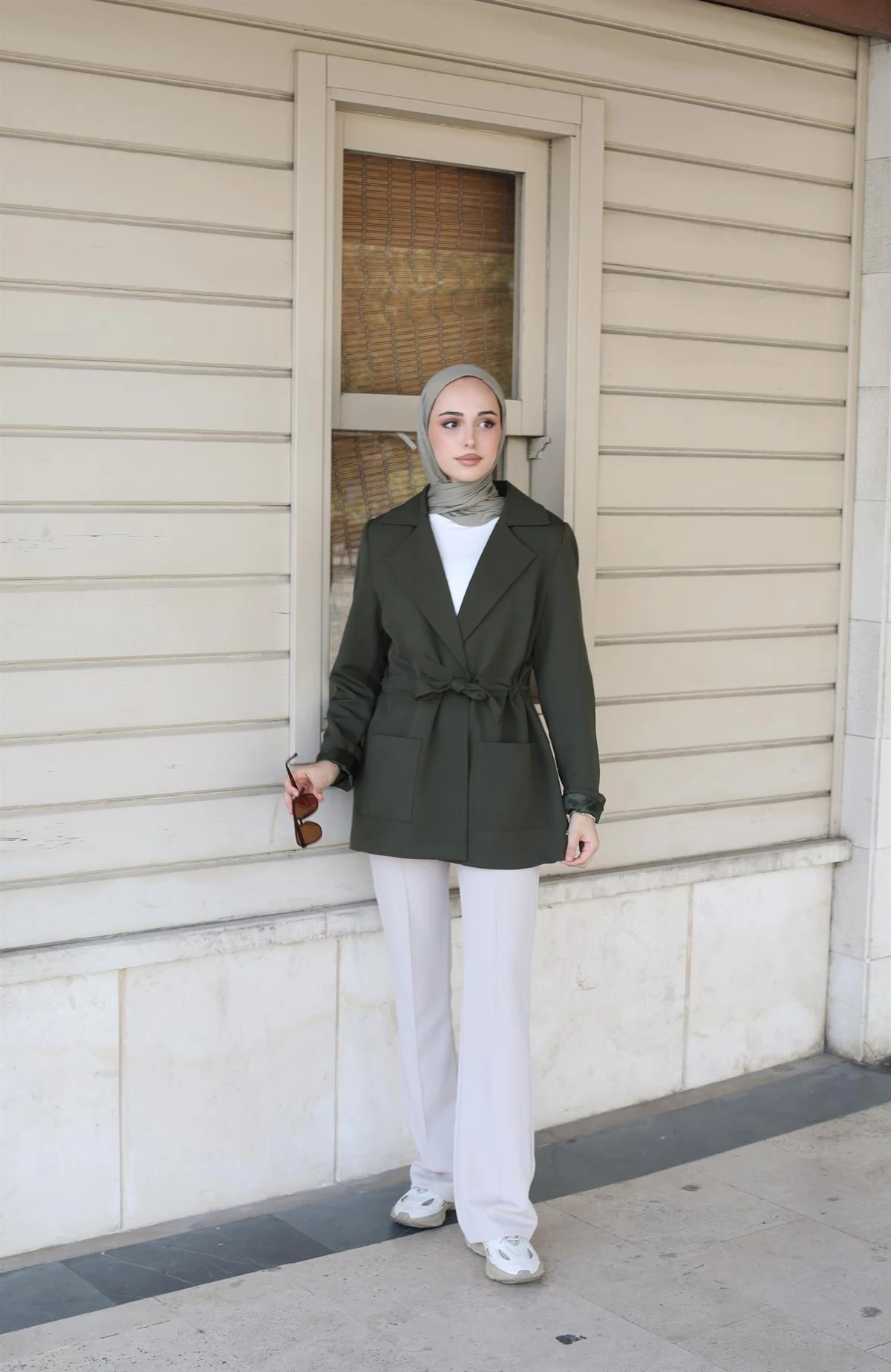 Beli Sıkmalı Astarlı Ceket Haki