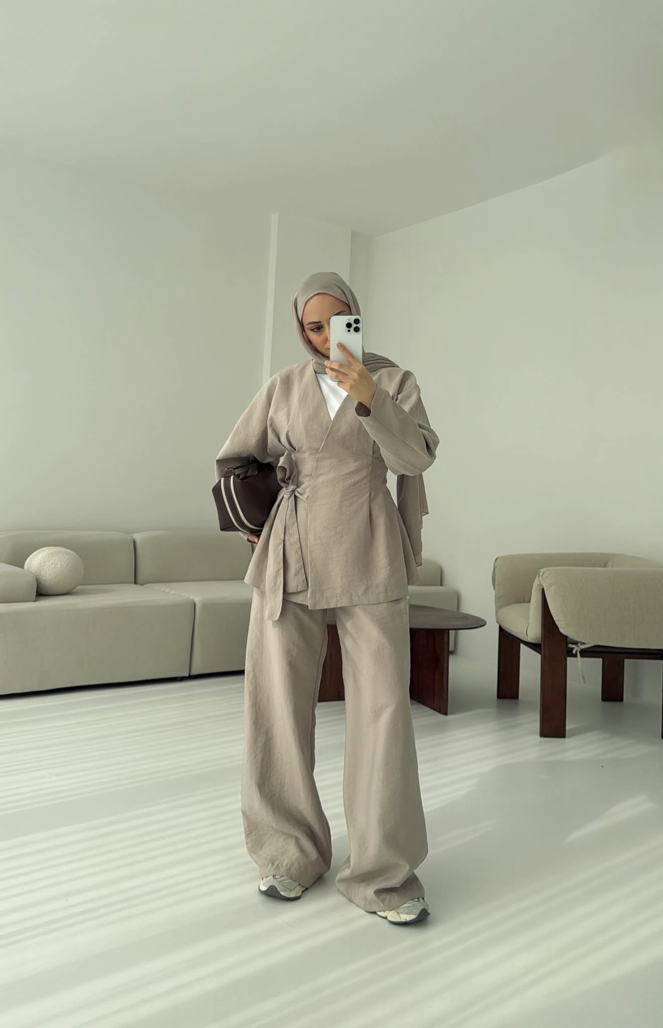 Bej Yandan Bağlamalı Takım