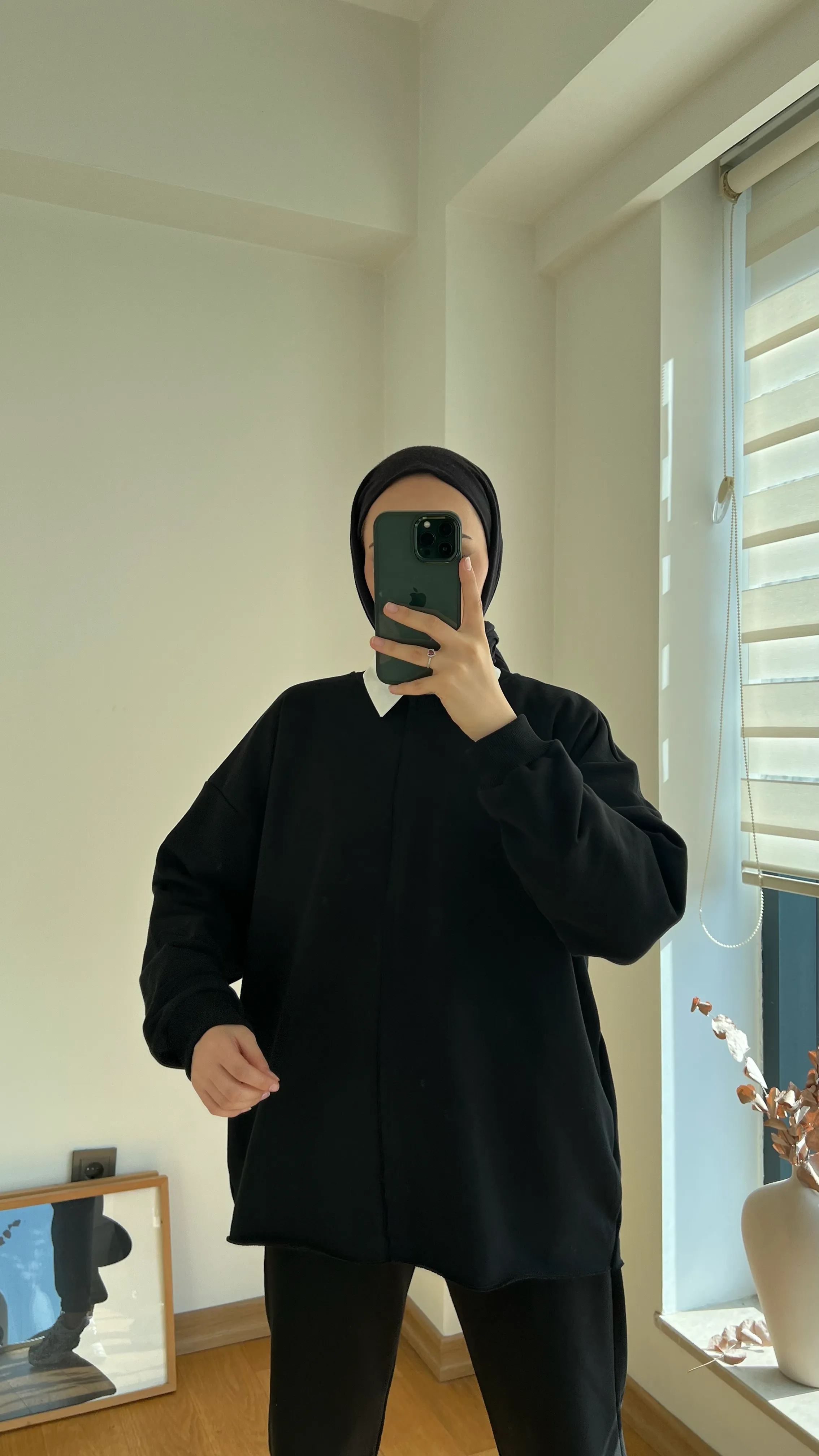 Altı Kesik Detaylı Sweatshirt Siyah