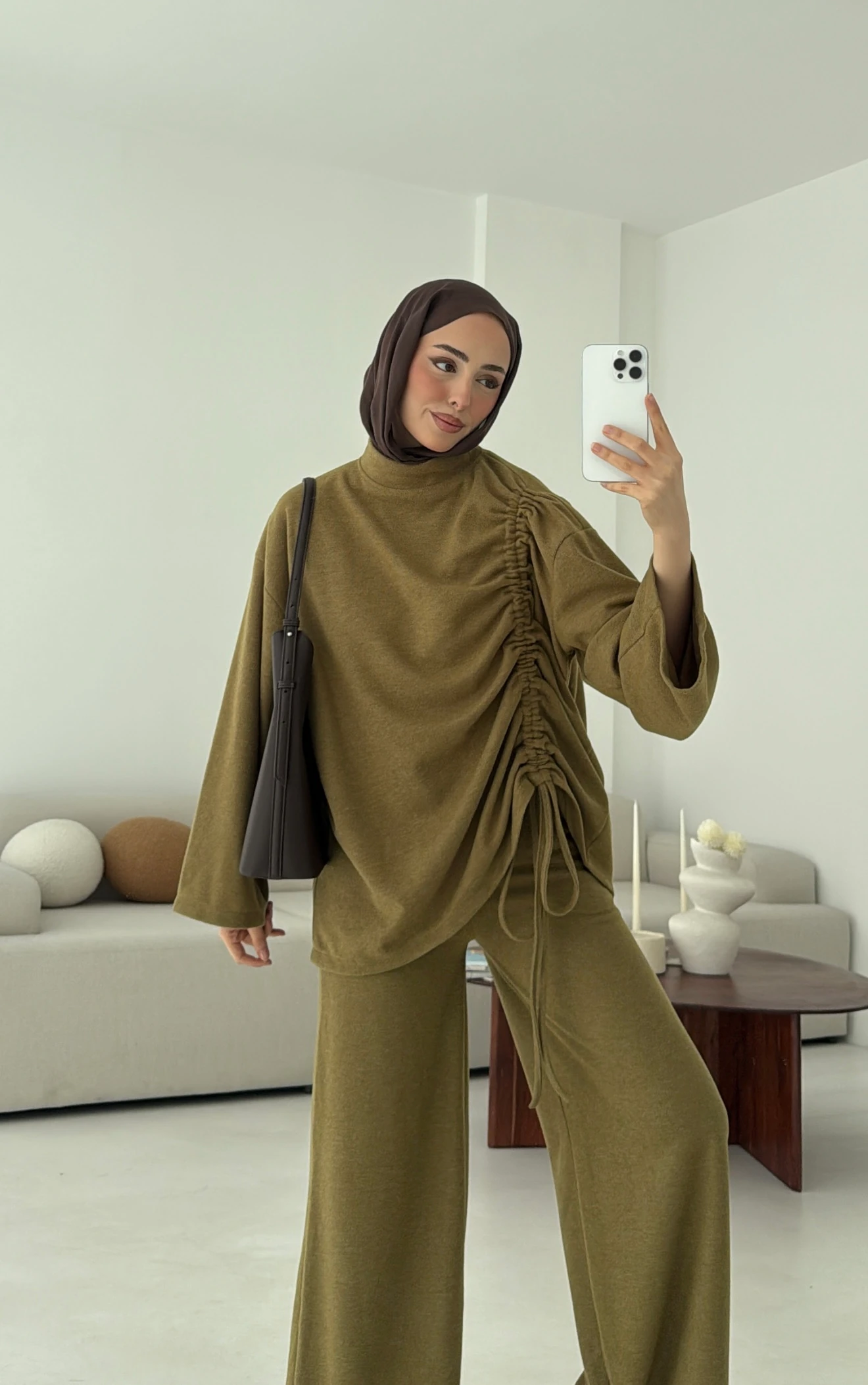 Bluzu Yandan Biyeli Takım  Yağ yeşili