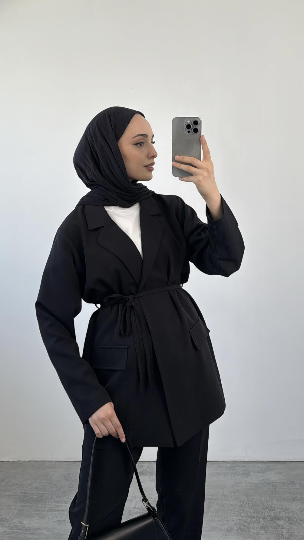 Beli Bağlamalı Ceketli Takım Siyah