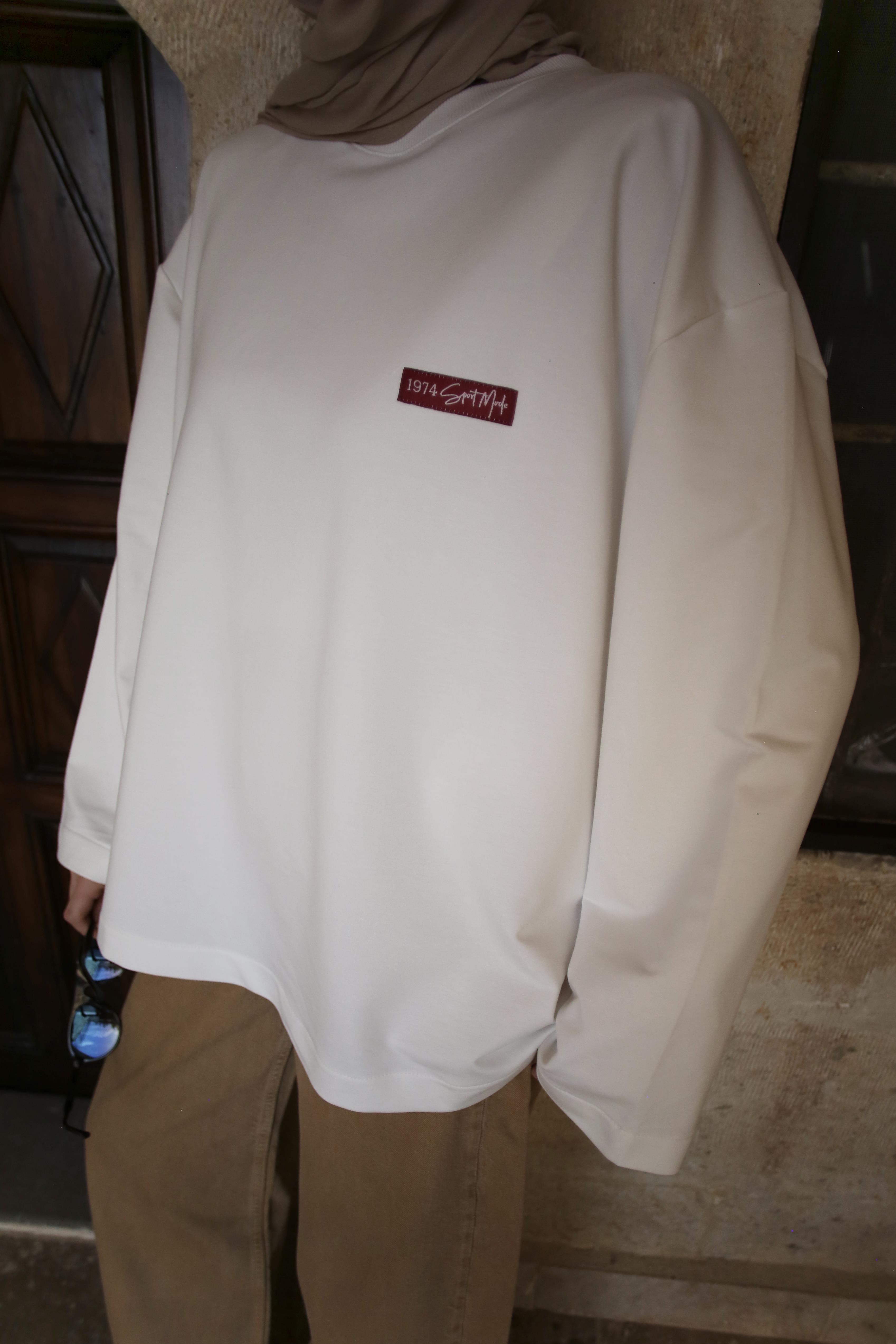Etiket Baskılı Yazlık Sweatshirt Kırık Beyaz