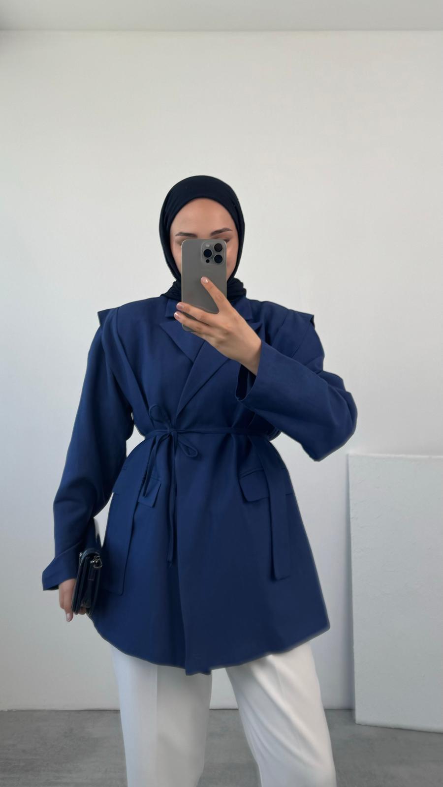 Keten Bağlamalı Lacivert Blazer