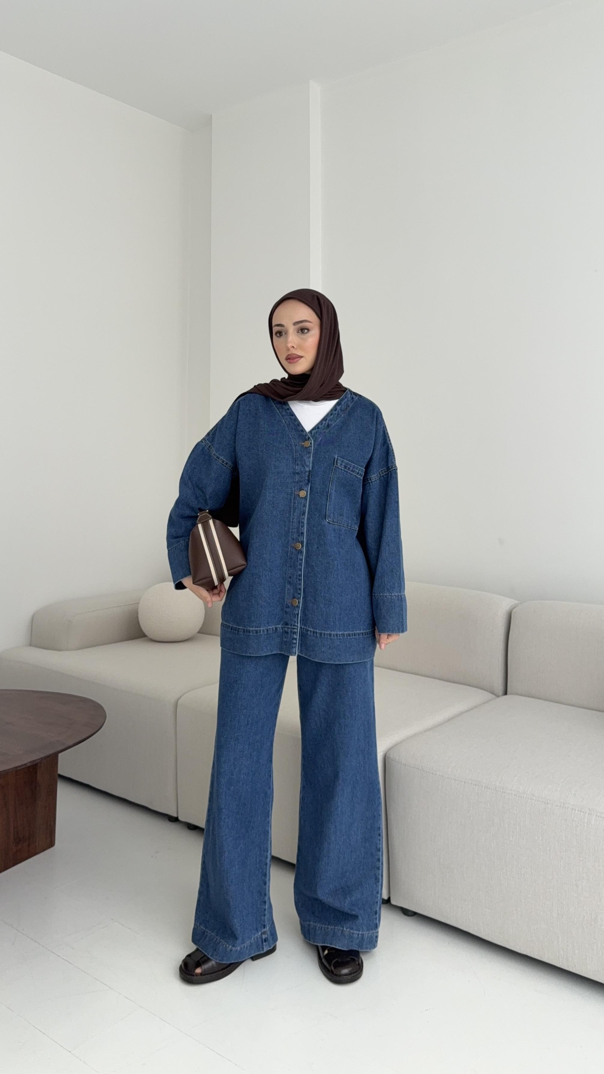 V Yaka Düğmeli Denim Takım