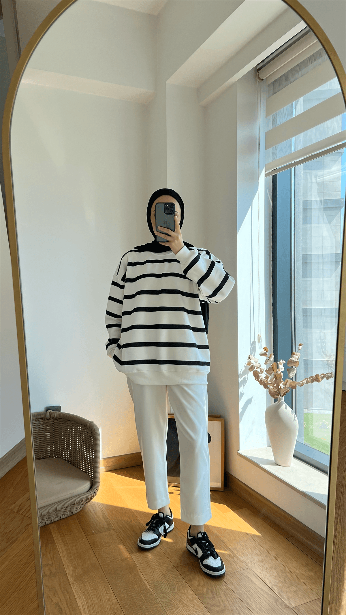 Çizgili Şardonlu Sweatshirt Siyah