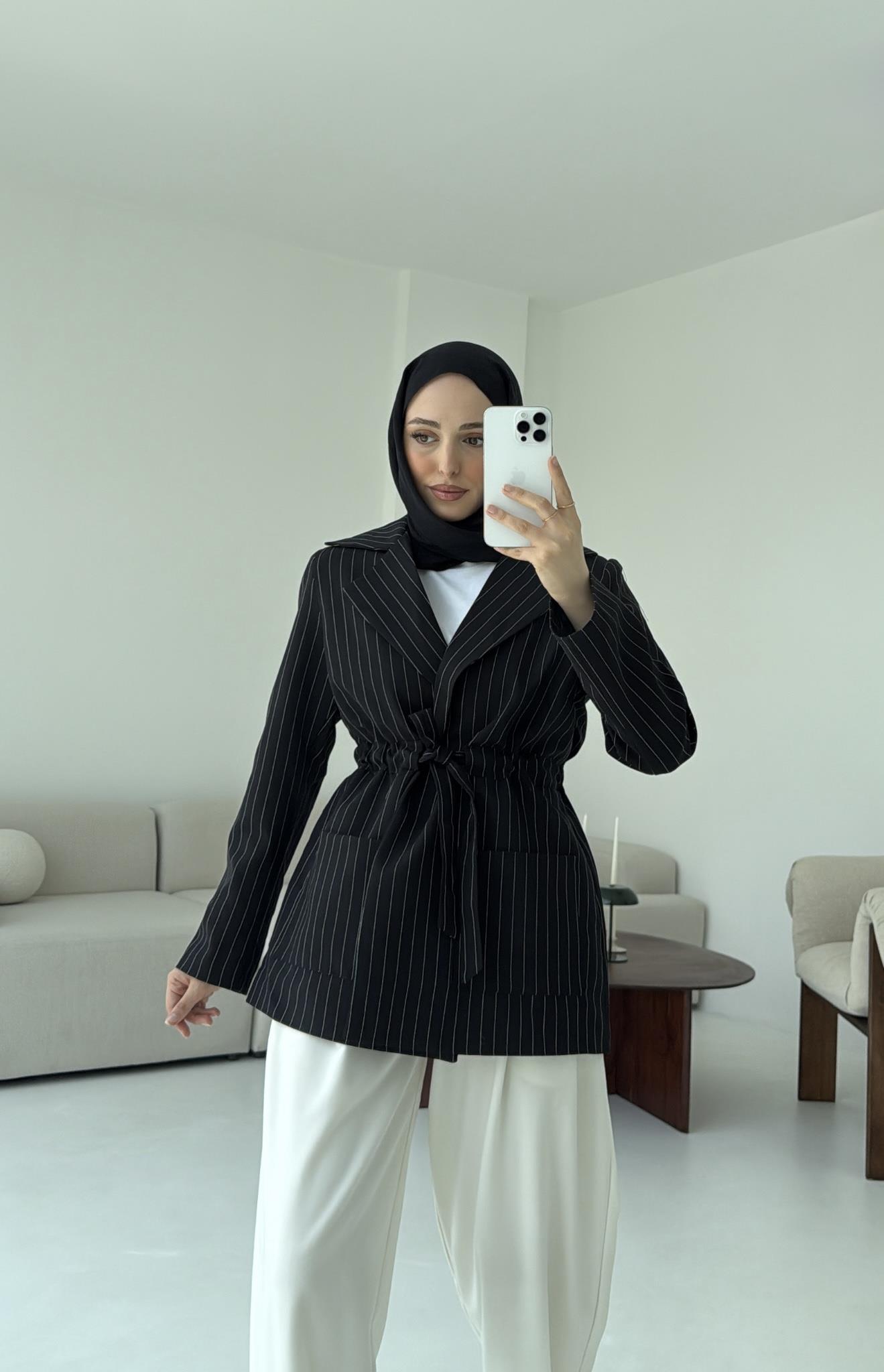 Bağlamalı Siyah Çizgili Blazer Ceket